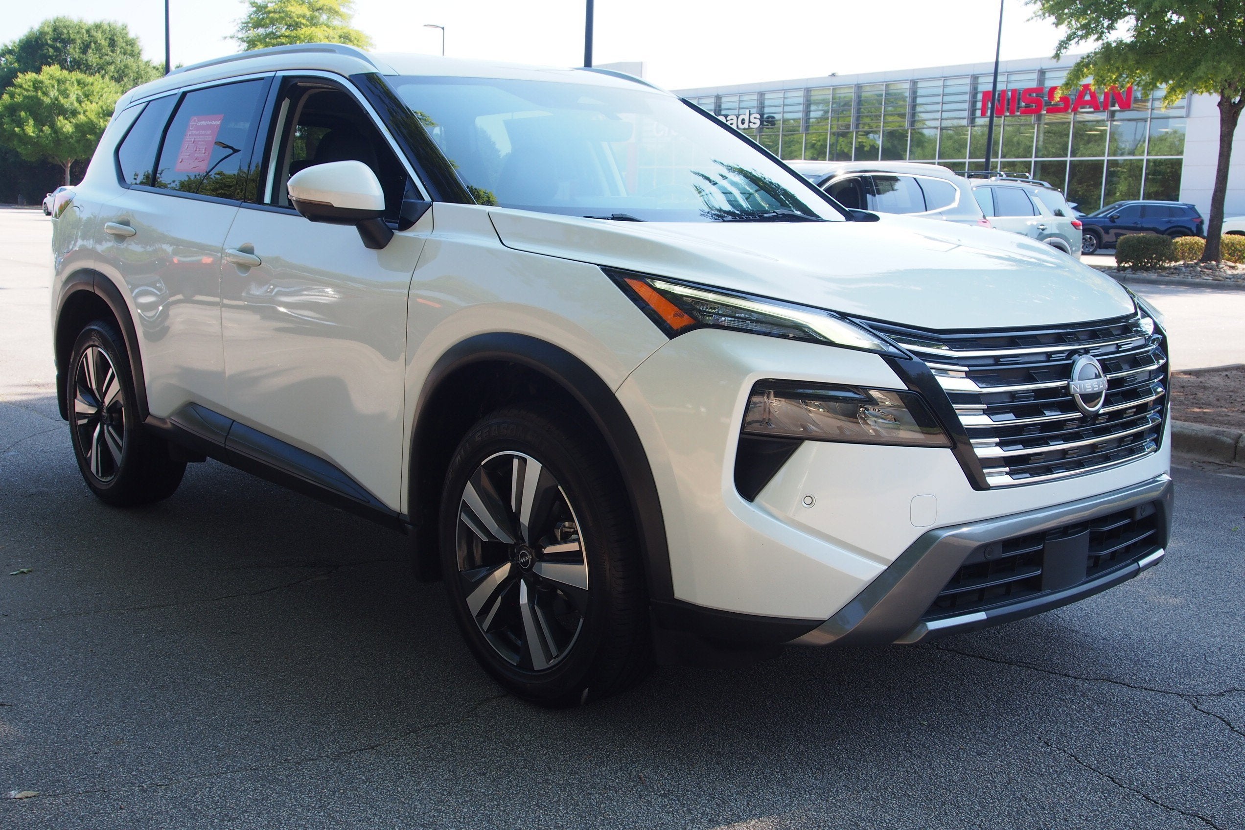 2024 Nissan Rogue SL