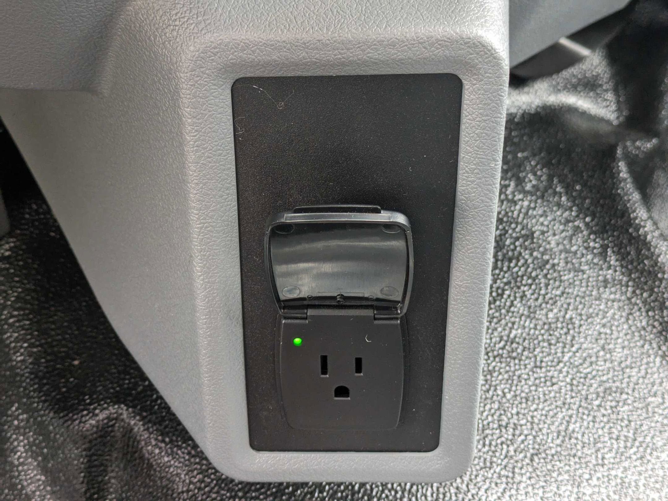 2025 Ford F-650SD Base