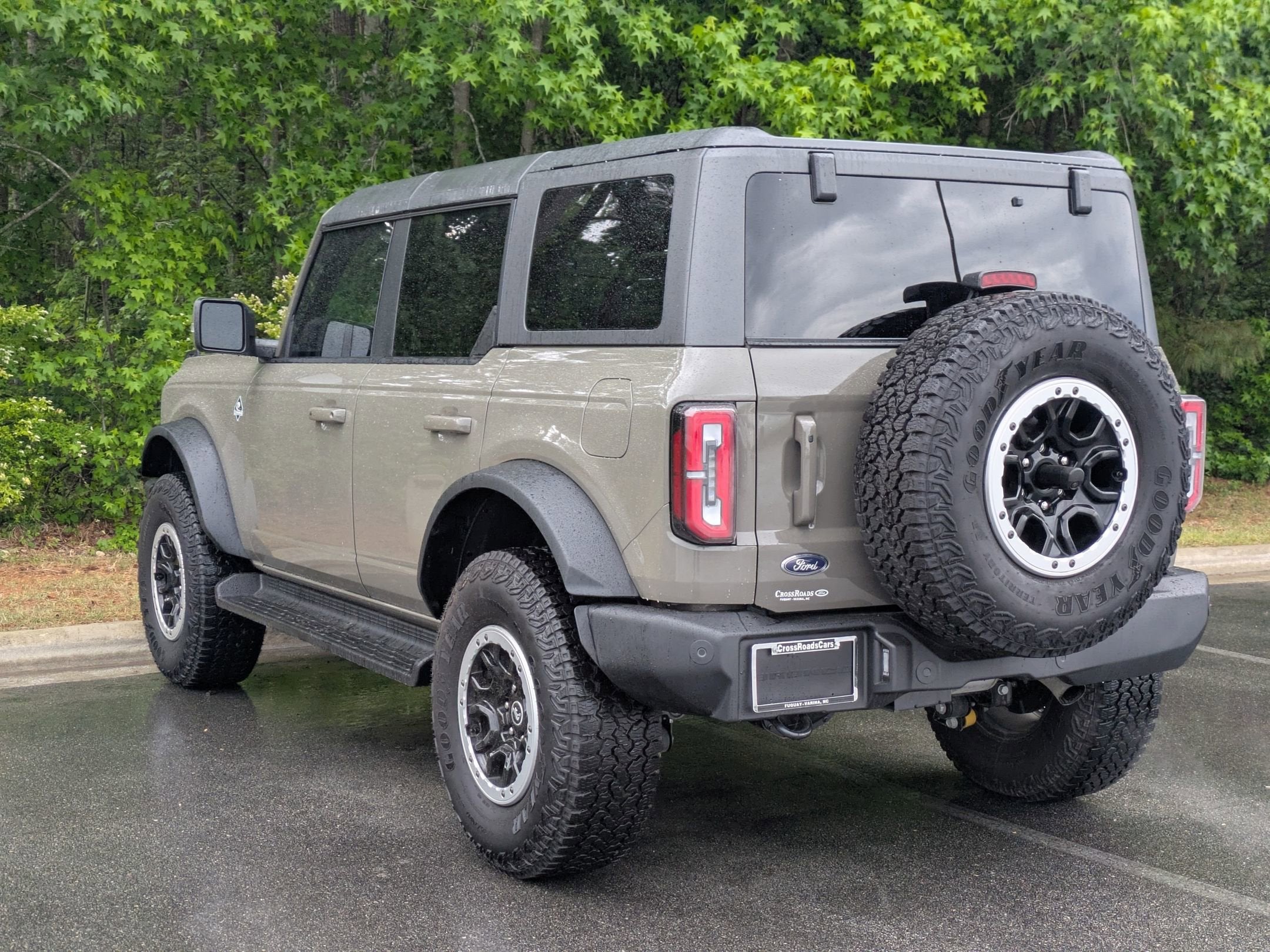 2025 Ford Bronco Outer Banks - Crossroads Courtesy Demo