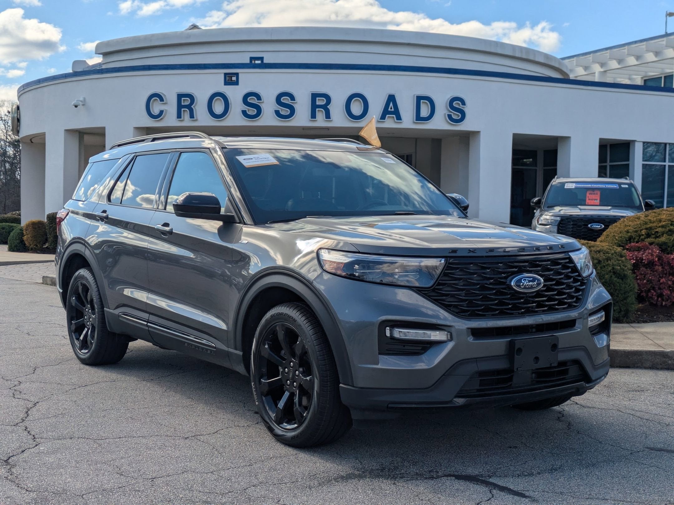 2024 Ford Explorer ST-Line