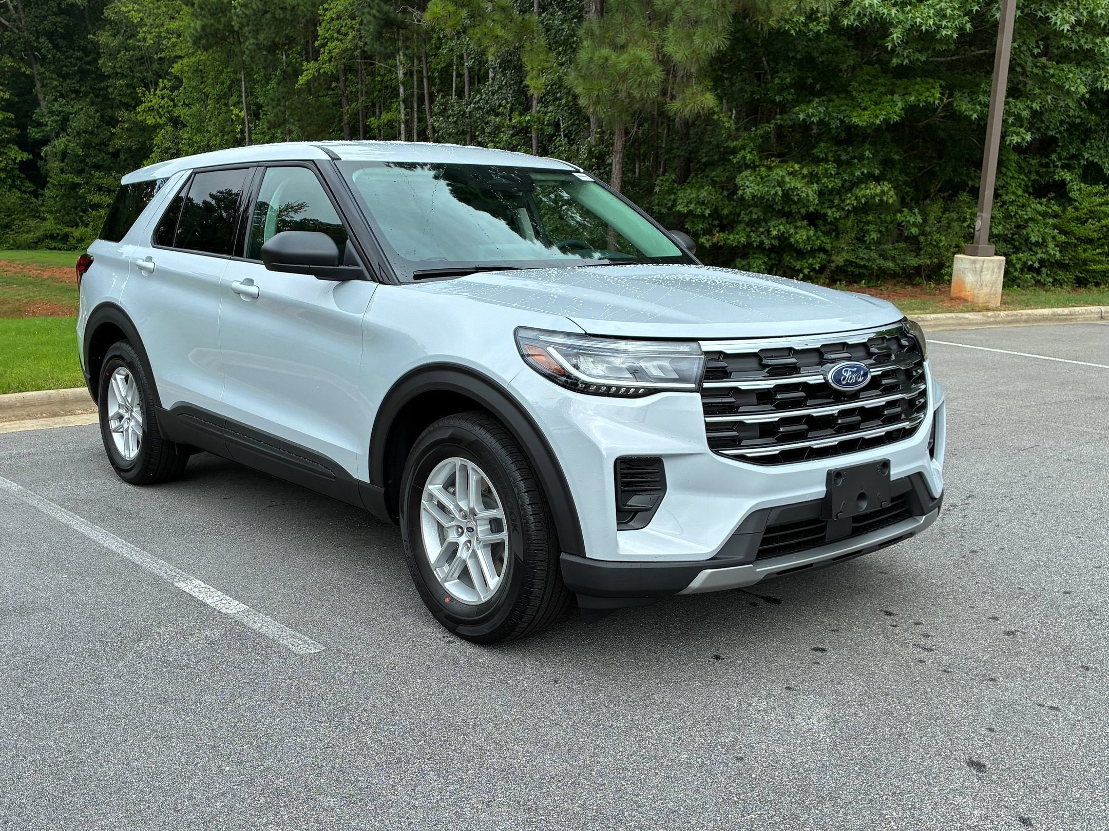 2026 Ford Explorer Active w/100A Pkg