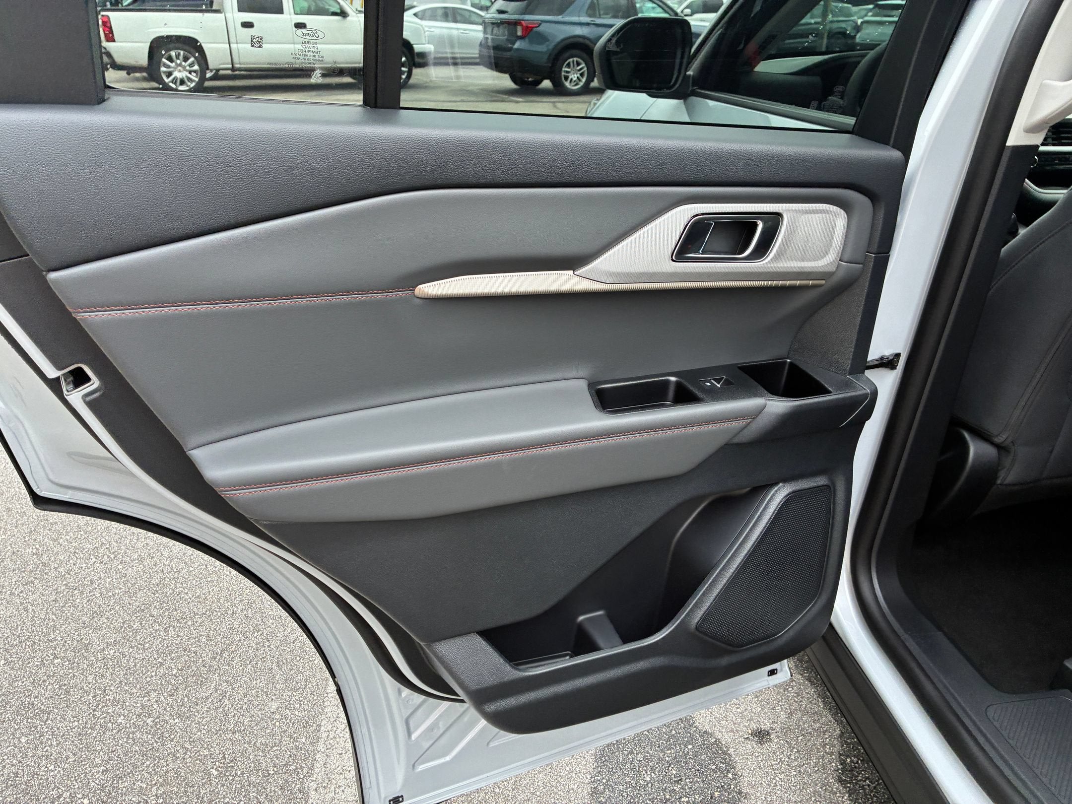 2026 Ford Explorer Active w/100A Pkg