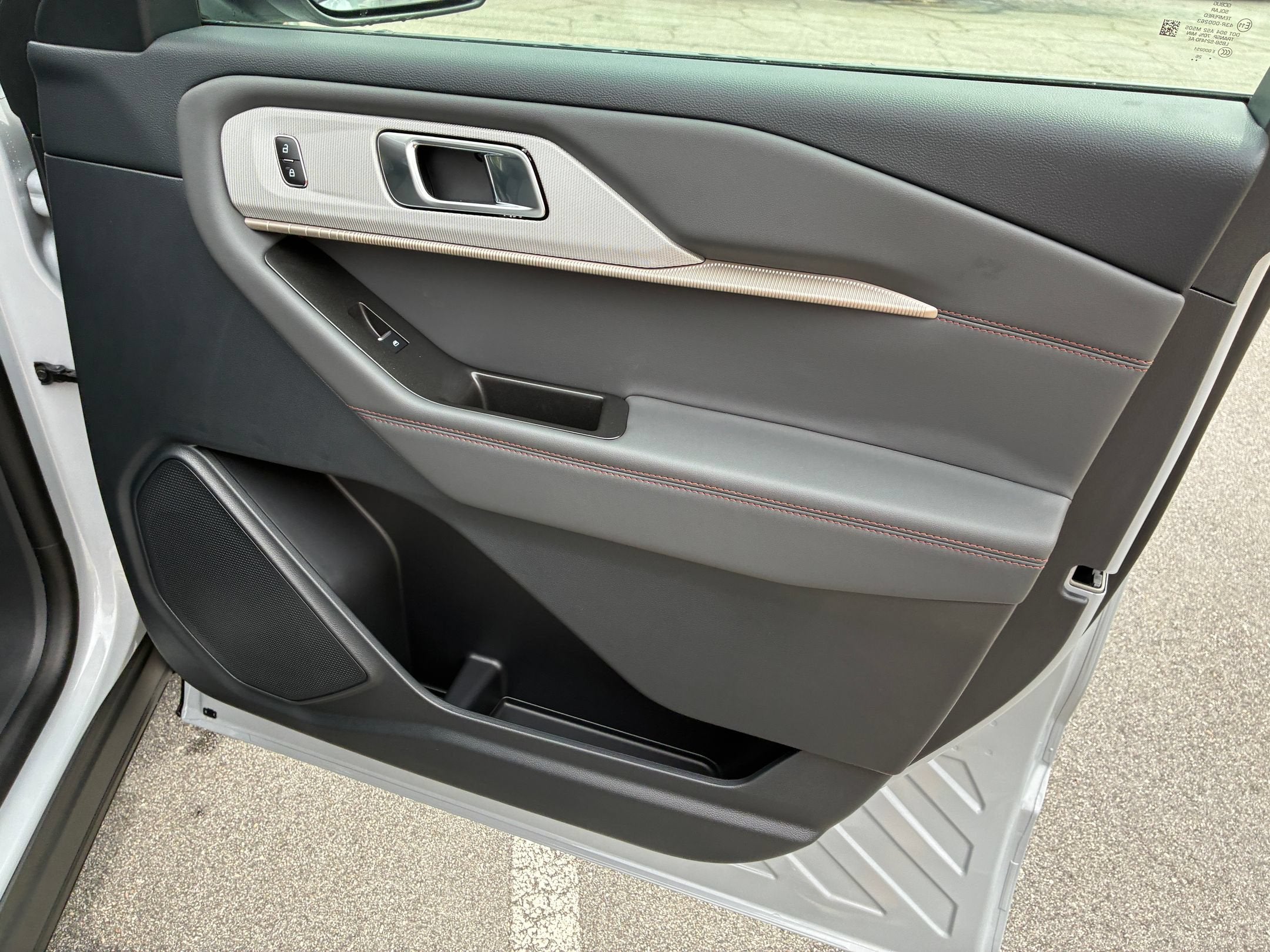 2026 Ford Explorer Active w/100A Pkg