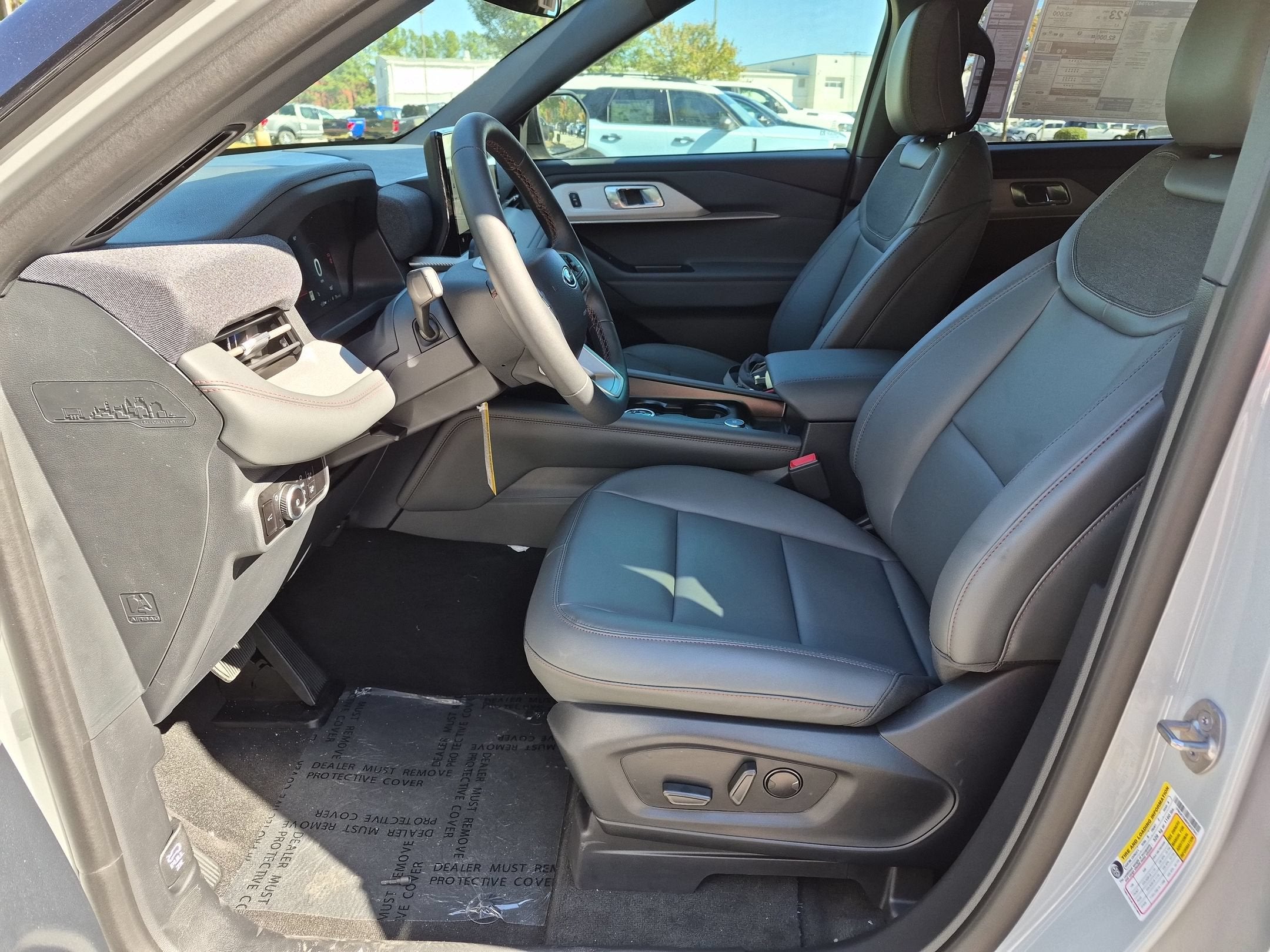 2027 Ford Explorer Active w/200A Pkg