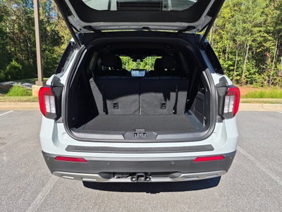 2027 Ford Explorer Active w/200A Pkg