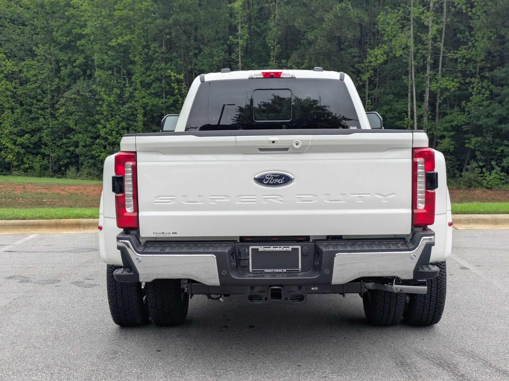 2026 Ford Super Duty F-350 DRW LARIAT