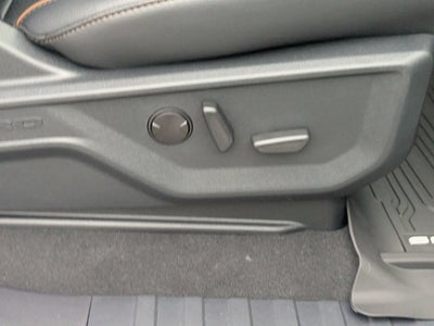 2026 Ford Super Duty F-350 DRW LARIAT