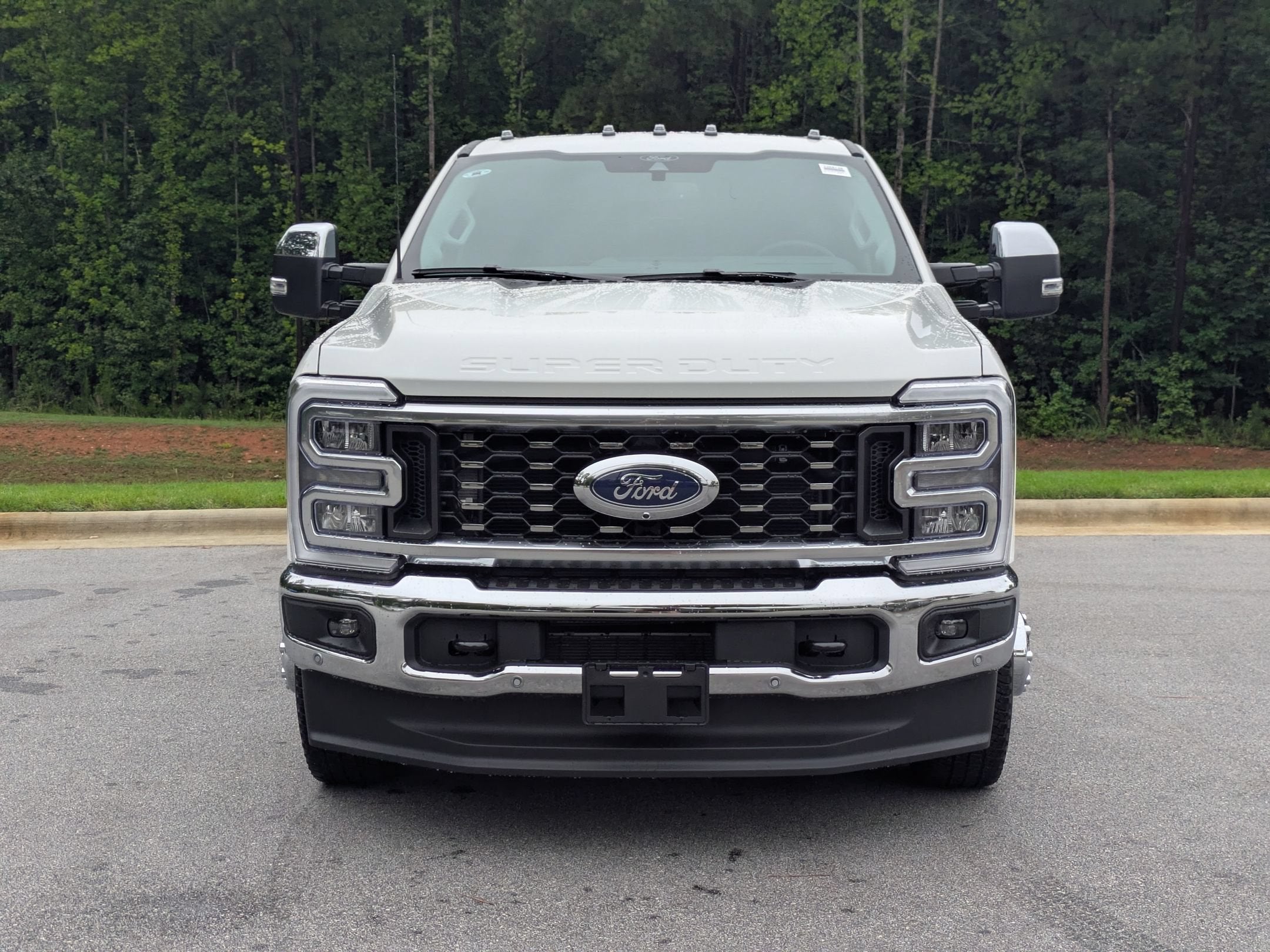 2026 Ford Super Duty F-350 DRW LARIAT