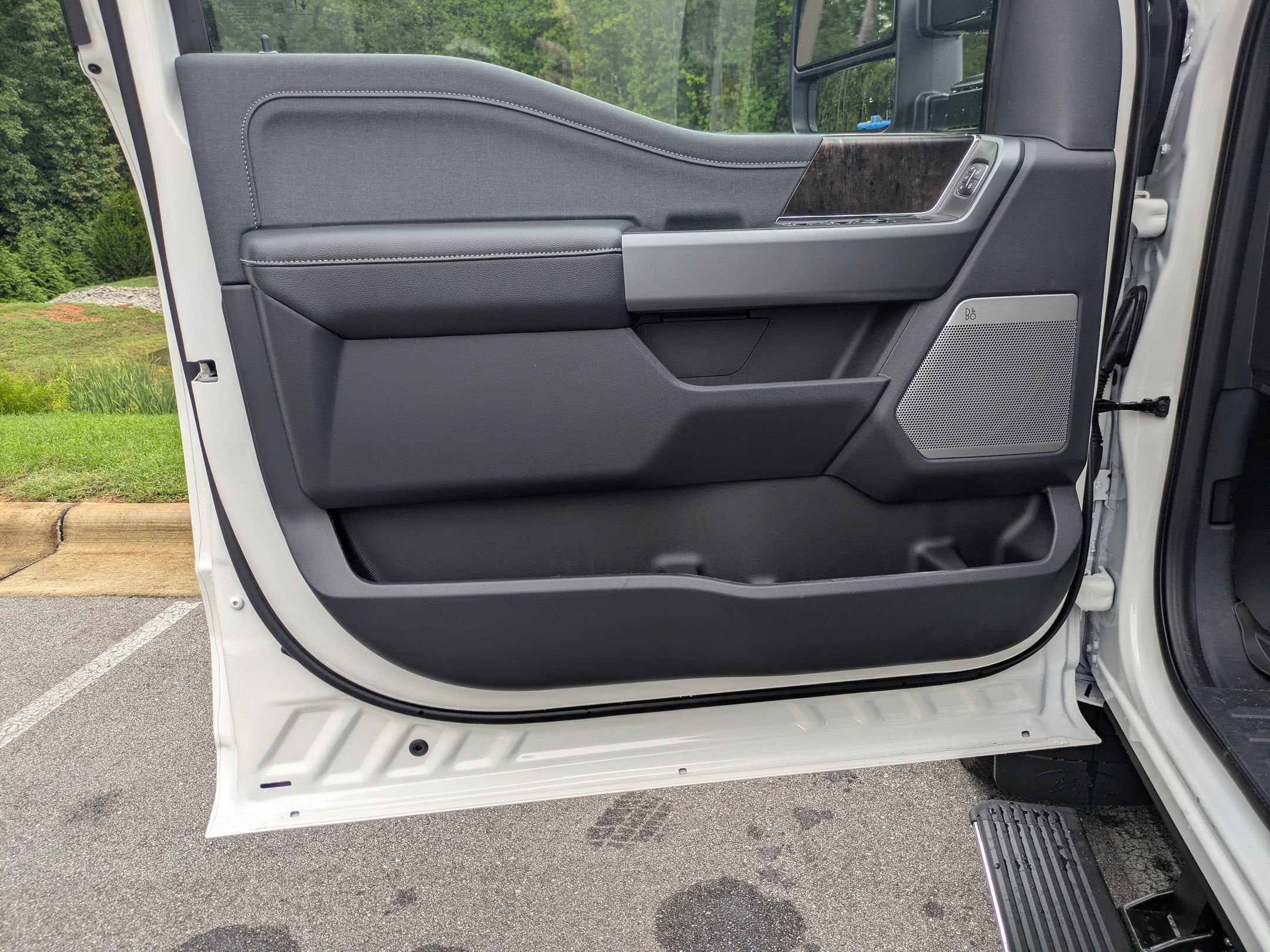 2026 Ford Super Duty F-350 DRW LARIAT