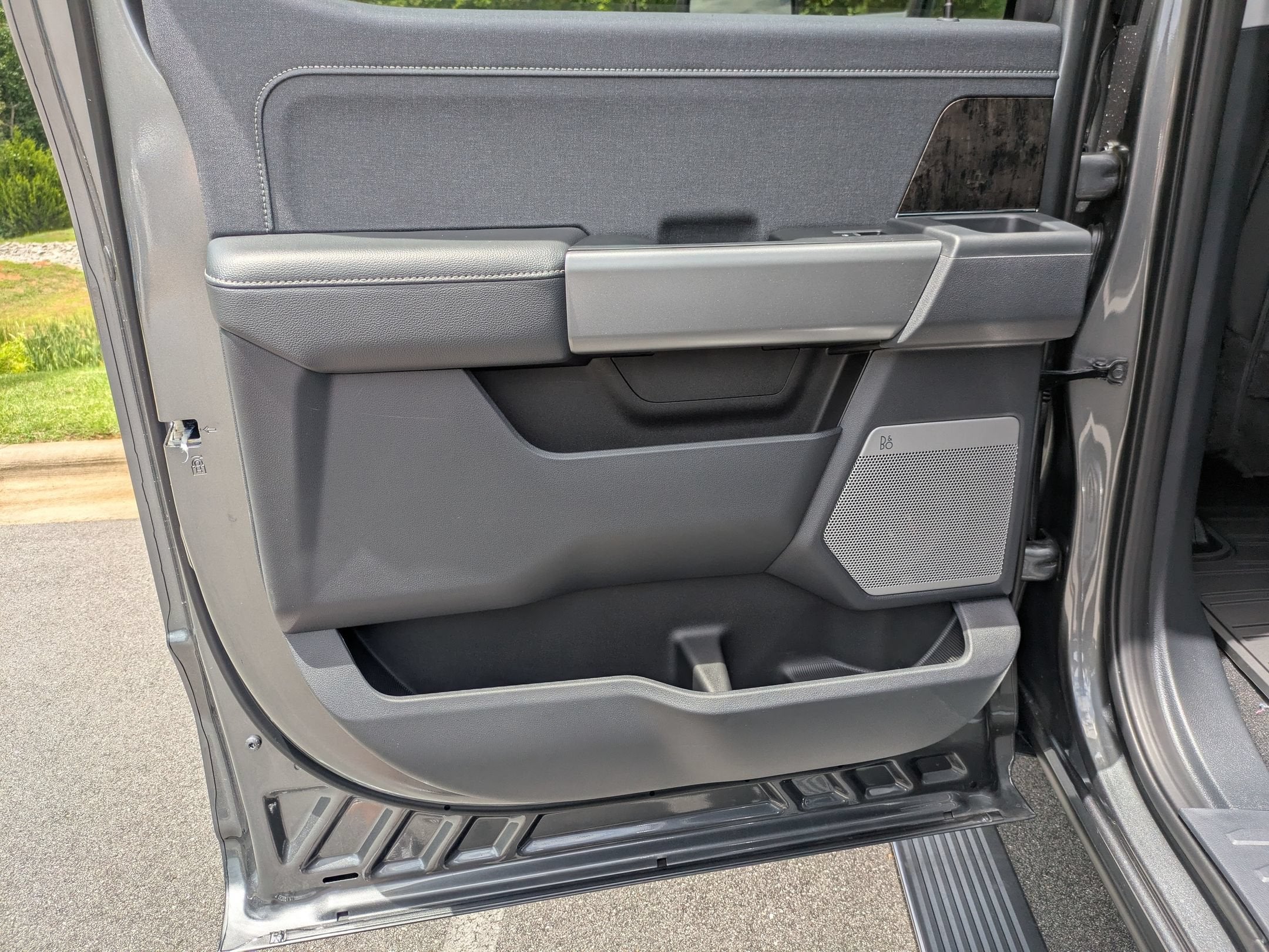 2026 Ford Super Duty F-350 DRW LARIAT