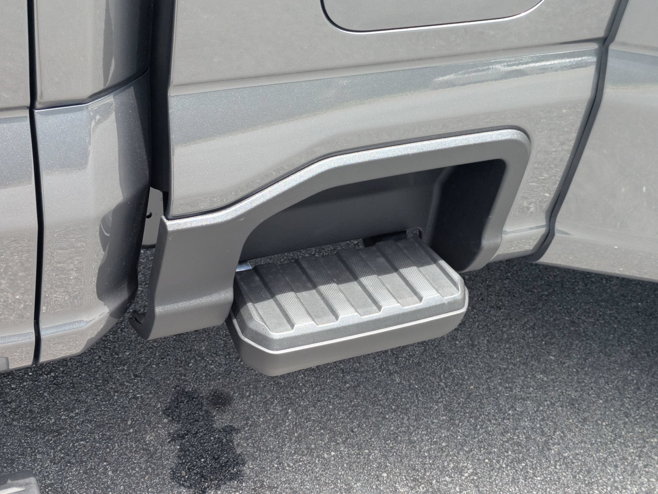 2026 Ford Super Duty F-350 DRW LARIAT