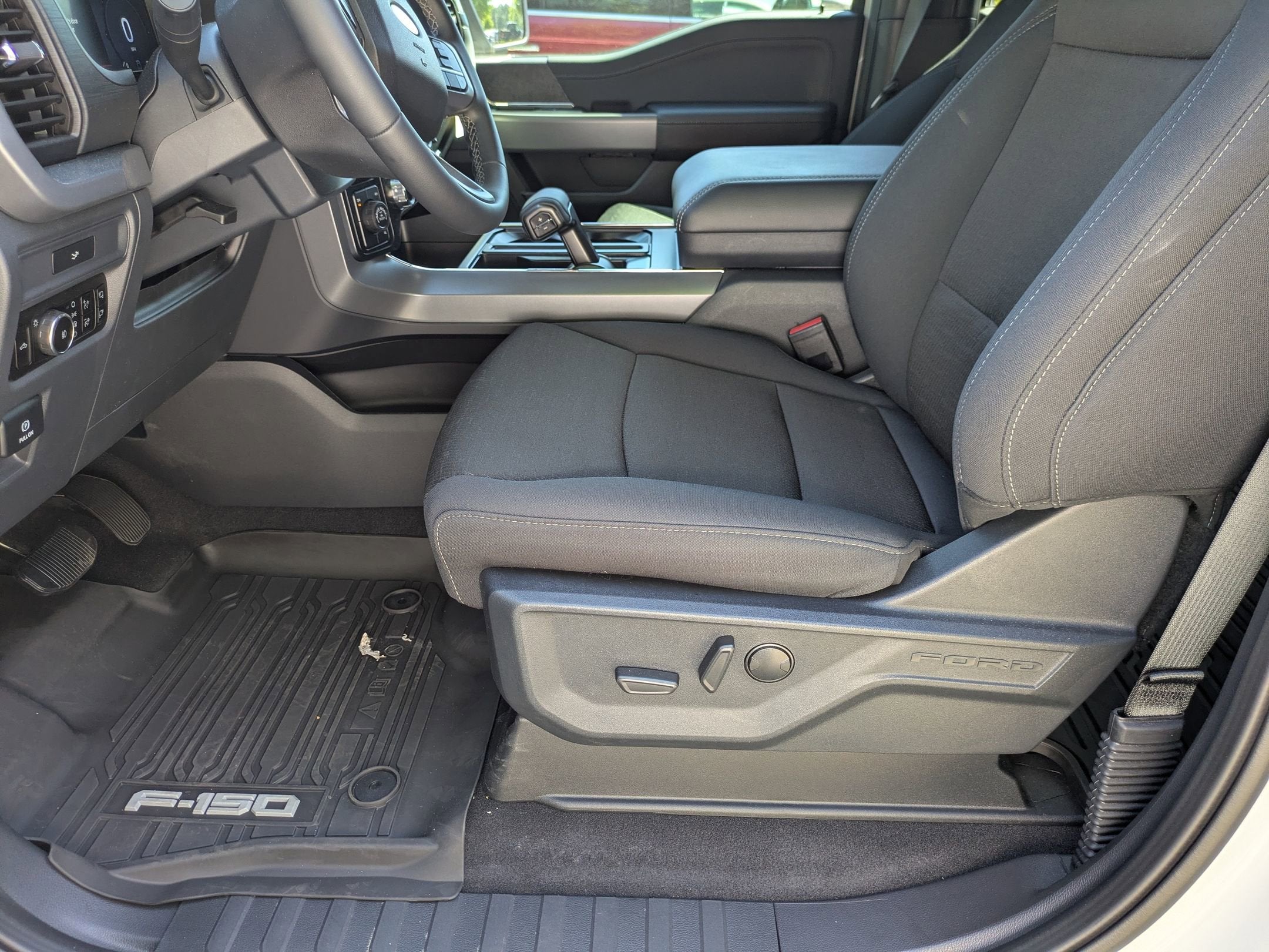 2026 Ford F-150 XLT - Crossroads Courtesy Demo