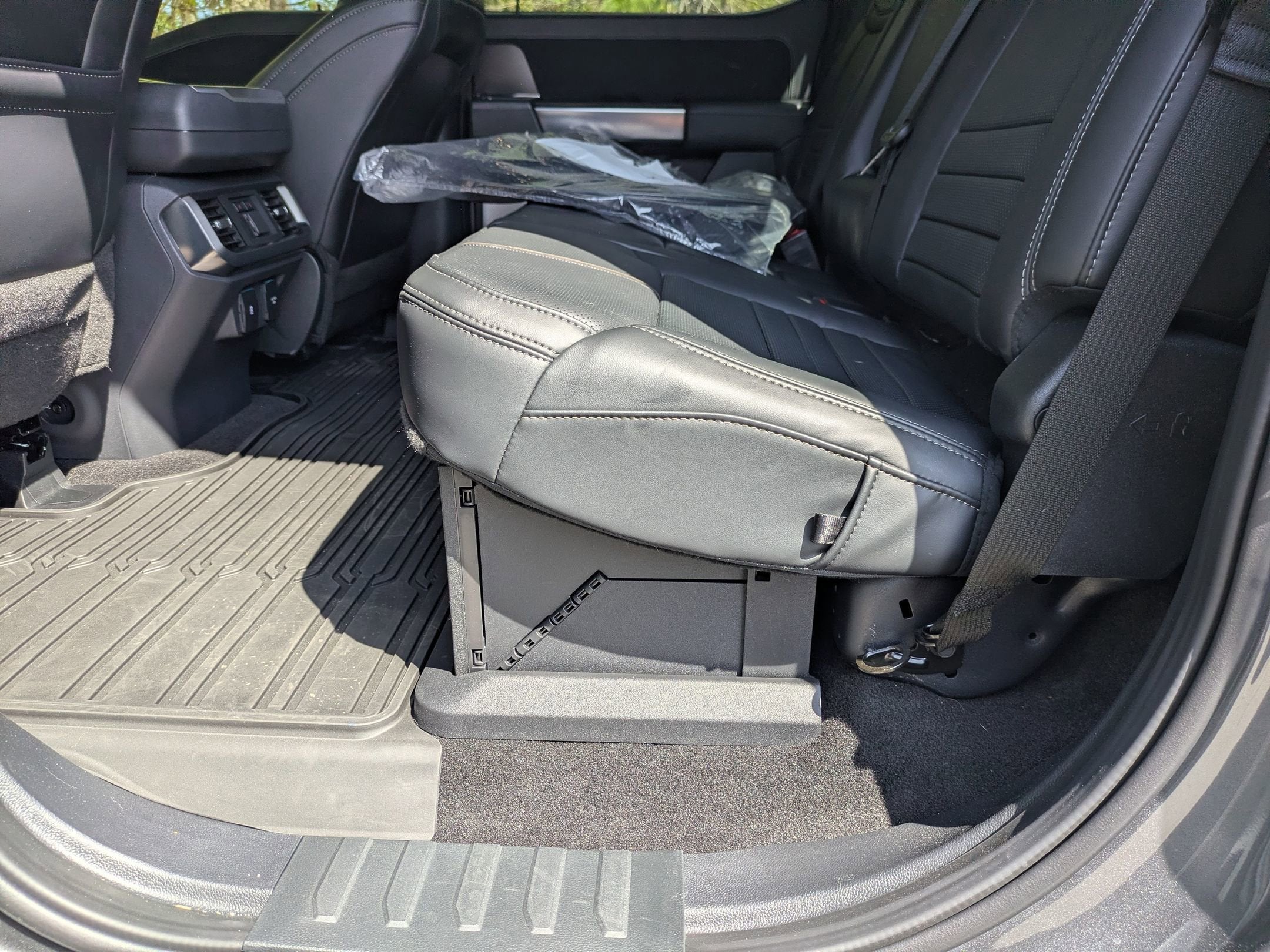 2026 Ford F-150 Platinum - Crossroads Courtesy Demo