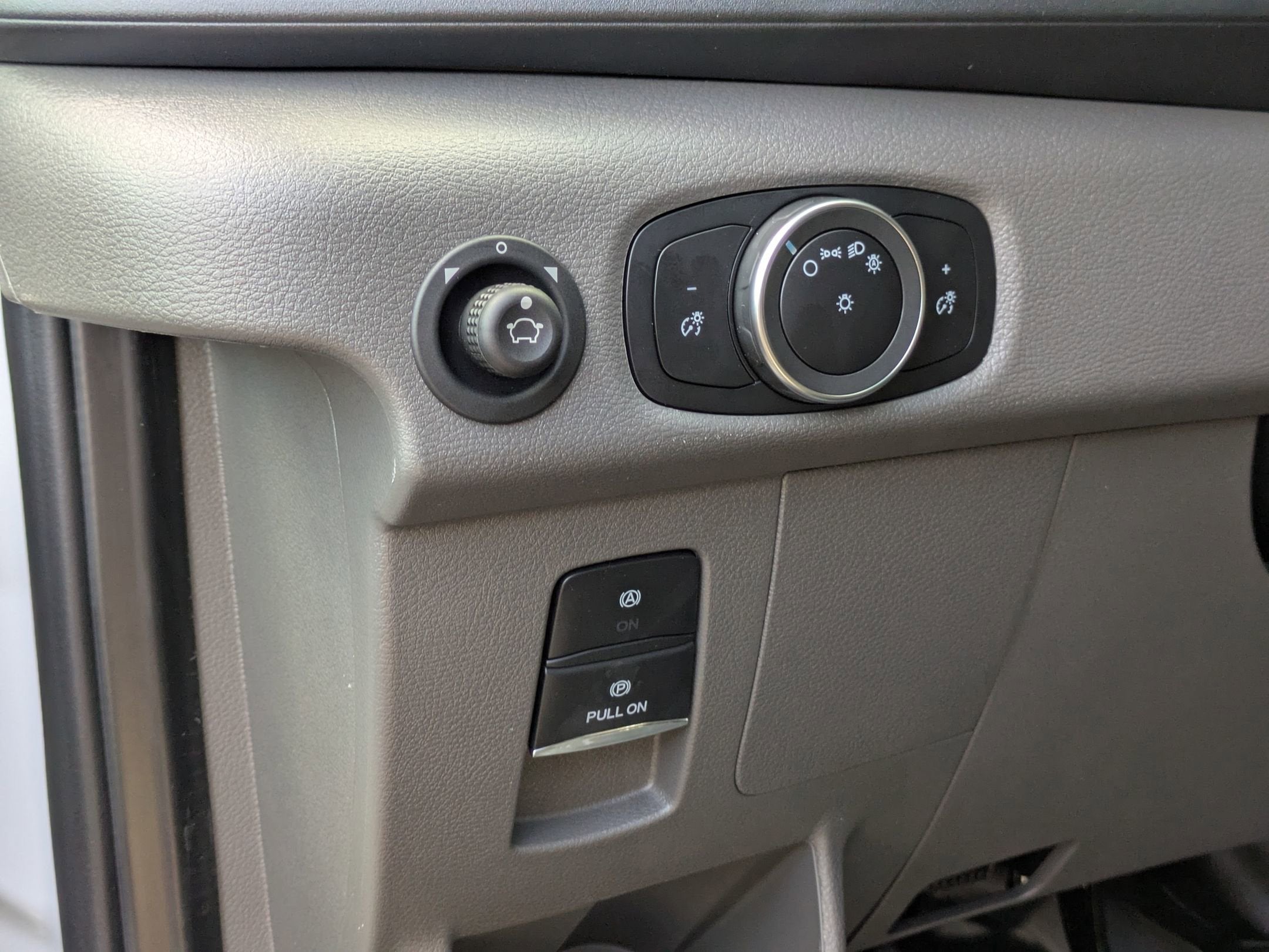 2025 Ford Transit Cargo Van Base