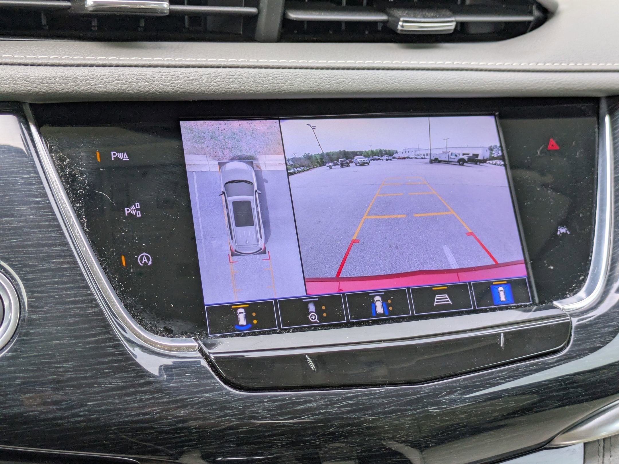 2023 Cadillac XT6 FWD Premium Luxury