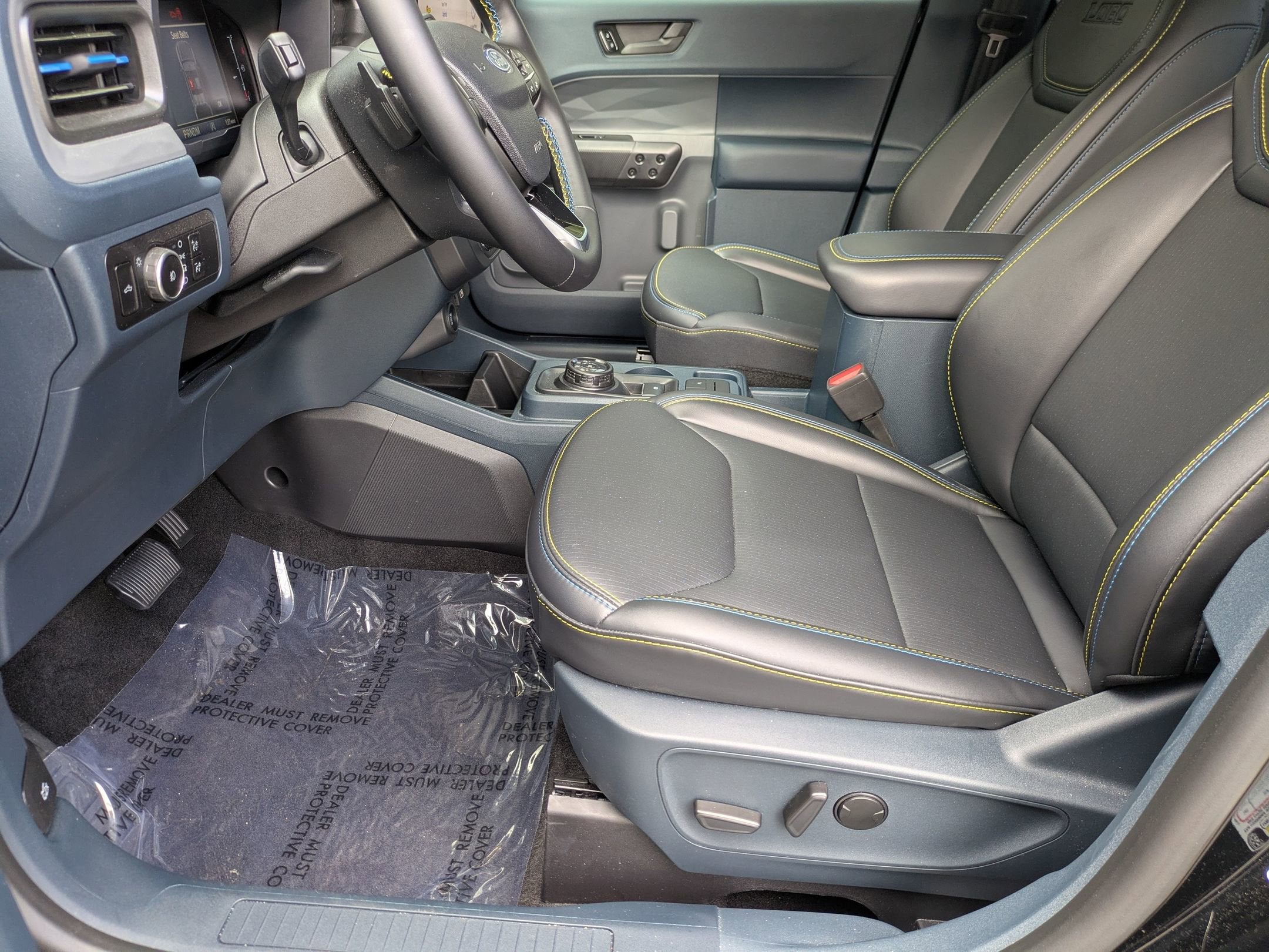 2025 Ford Maverick Lobo Standard