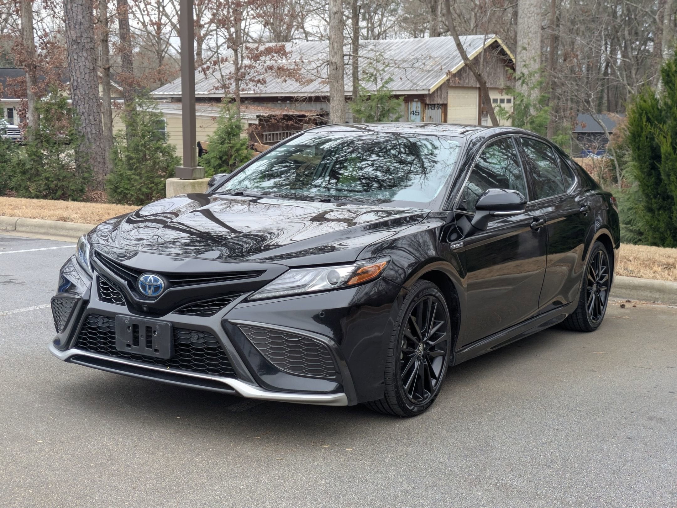 2021 Toyota Camry Hybrid XSE