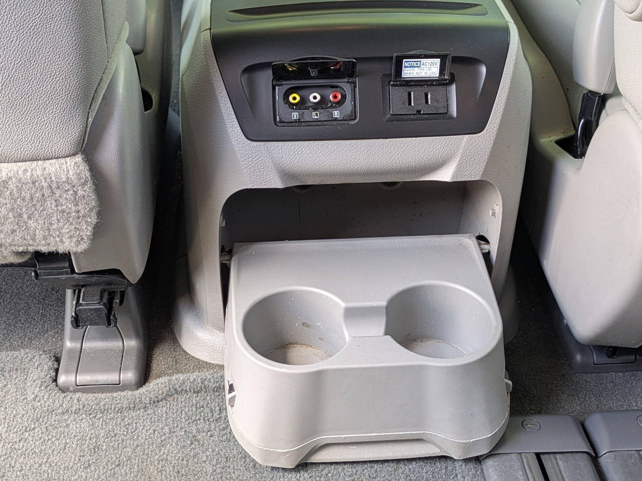 2017 Toyota Sienna XLE Premium