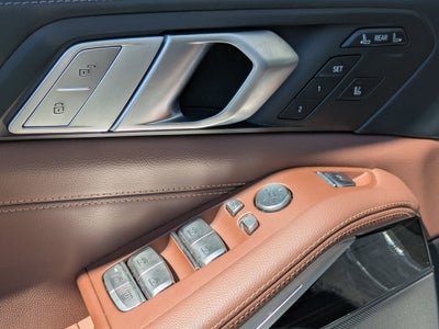 2021 BMW X7 M50i
