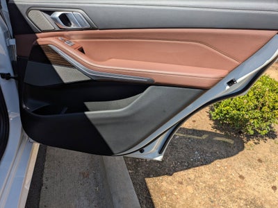 2021 BMW X7 M50i