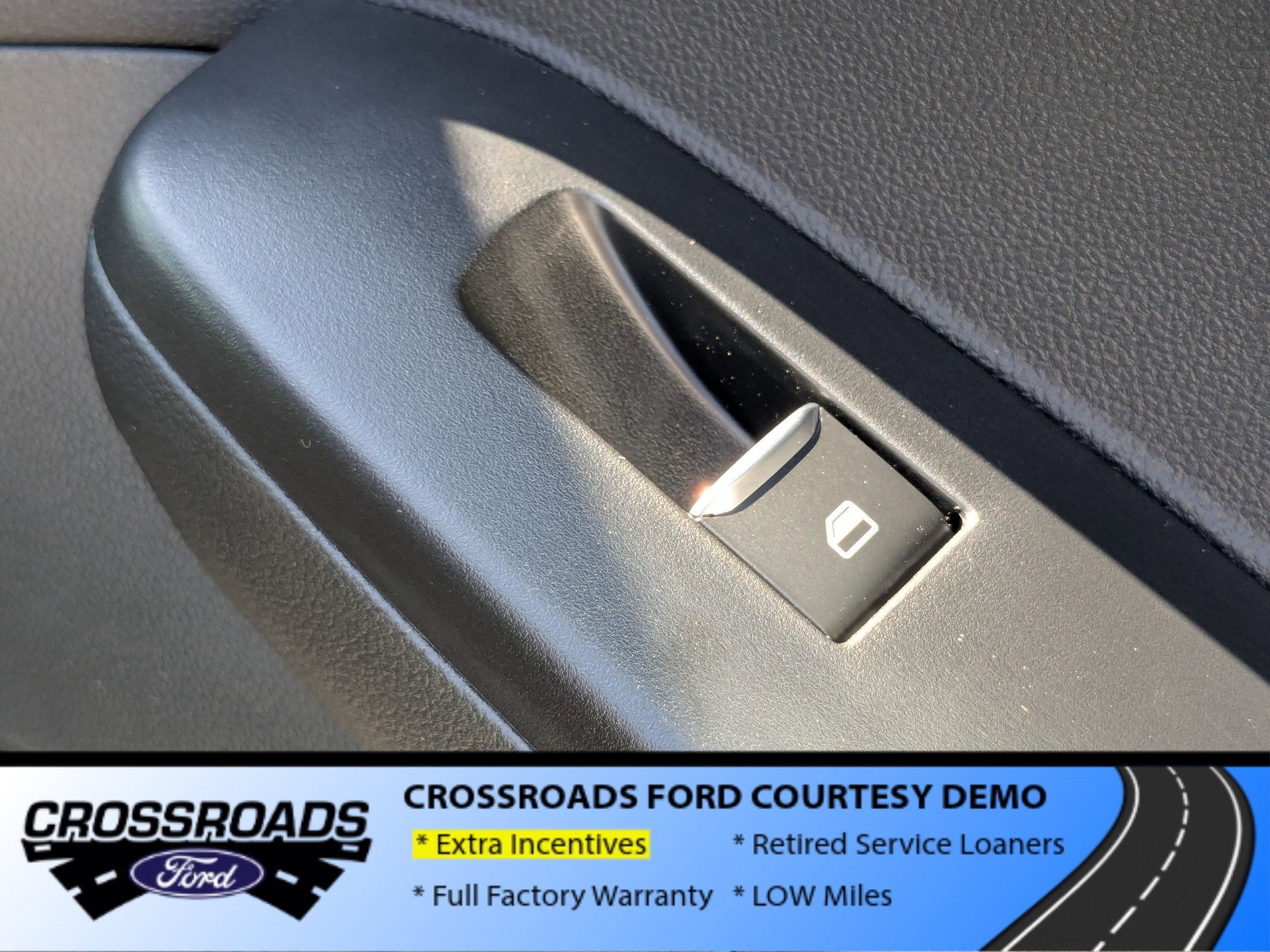 2025 Ford Escape ST-Line - Crossroads Courtesy Demo