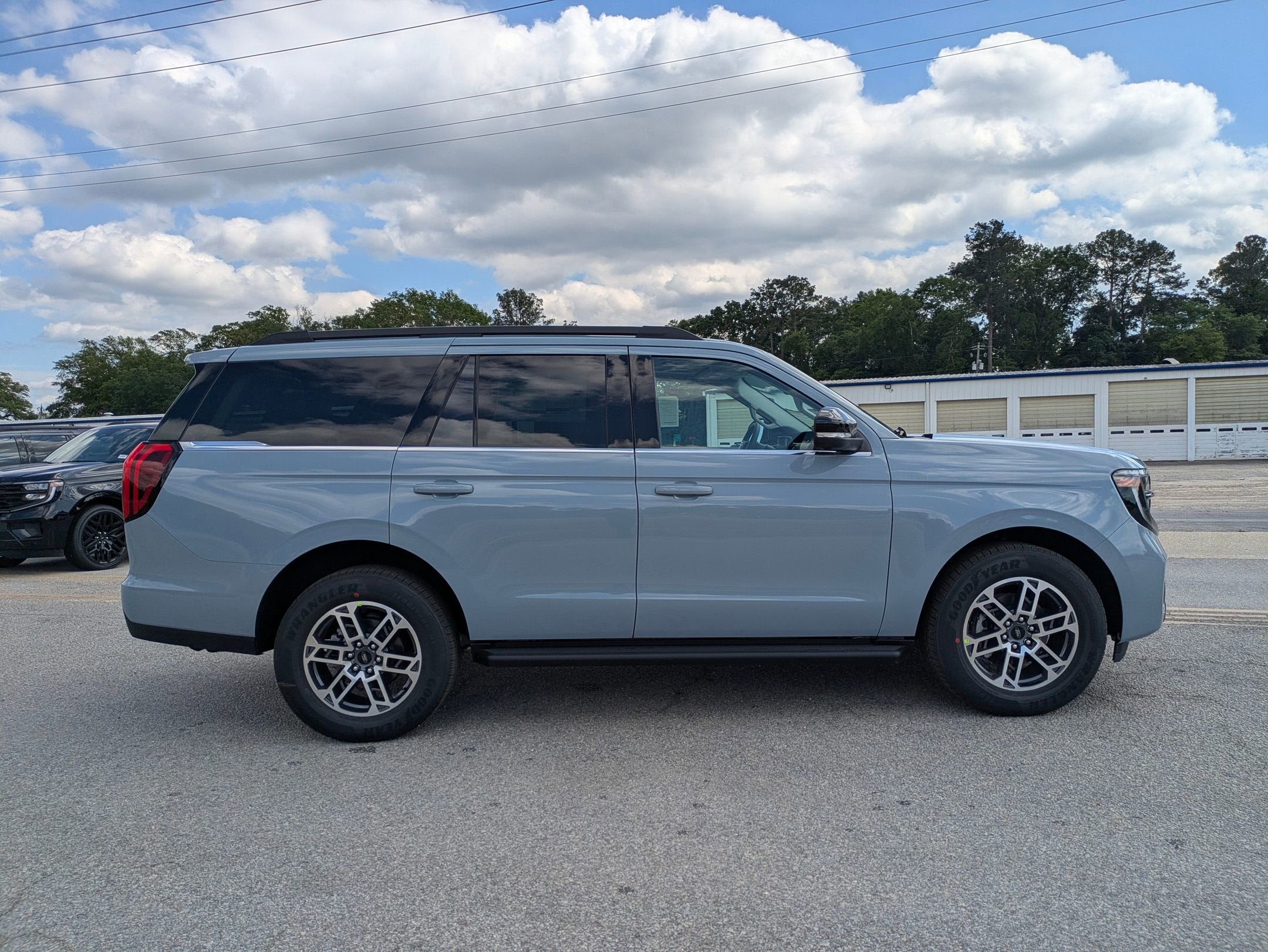 2026 Ford Expedition Active