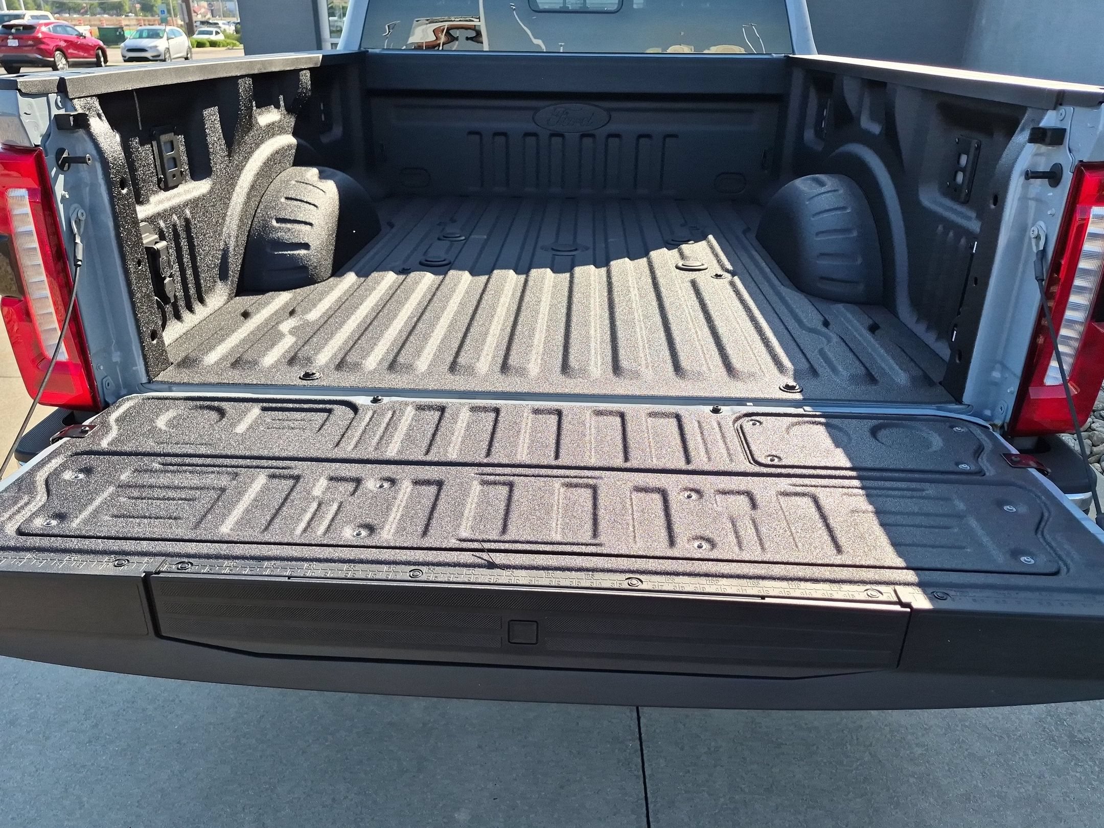 2027 Ford Super Duty F-250 SRW LARIAT