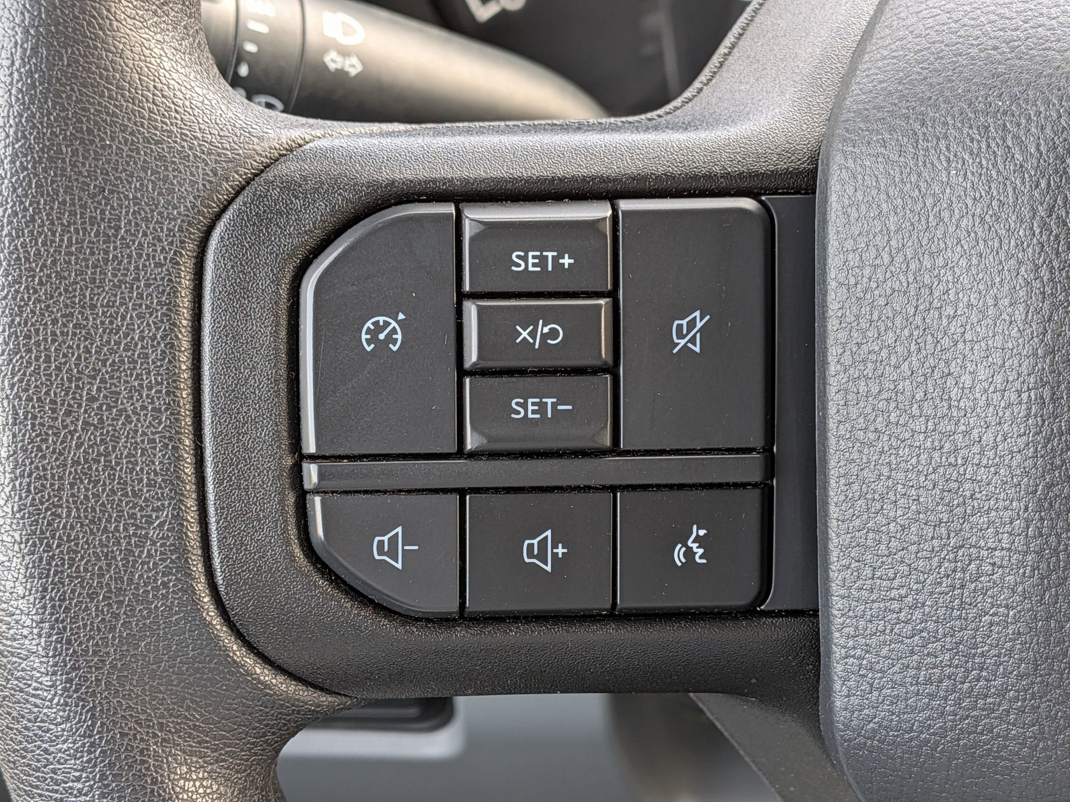 2023 Ford Super Duty F-350 SRW XL