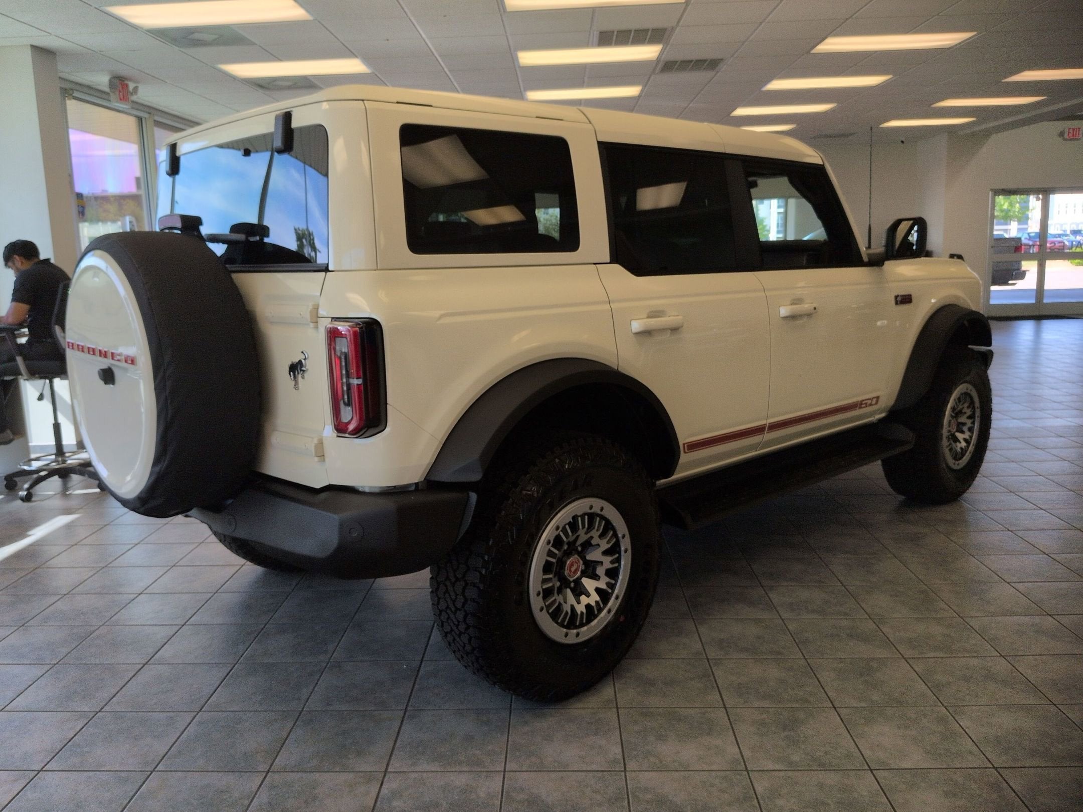 2026 Ford Bronco Outer Banks