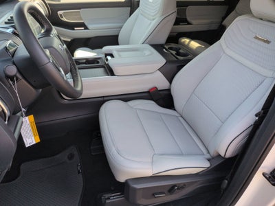 2027 Ford Expedition Platinum