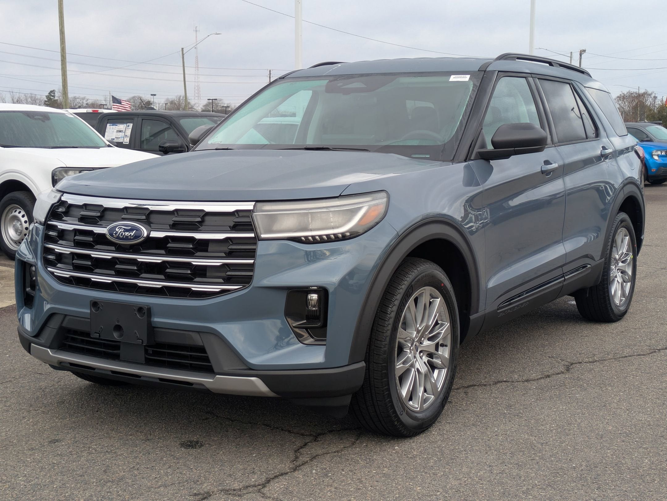 2026 Ford Explorer Active w/200A Pkg