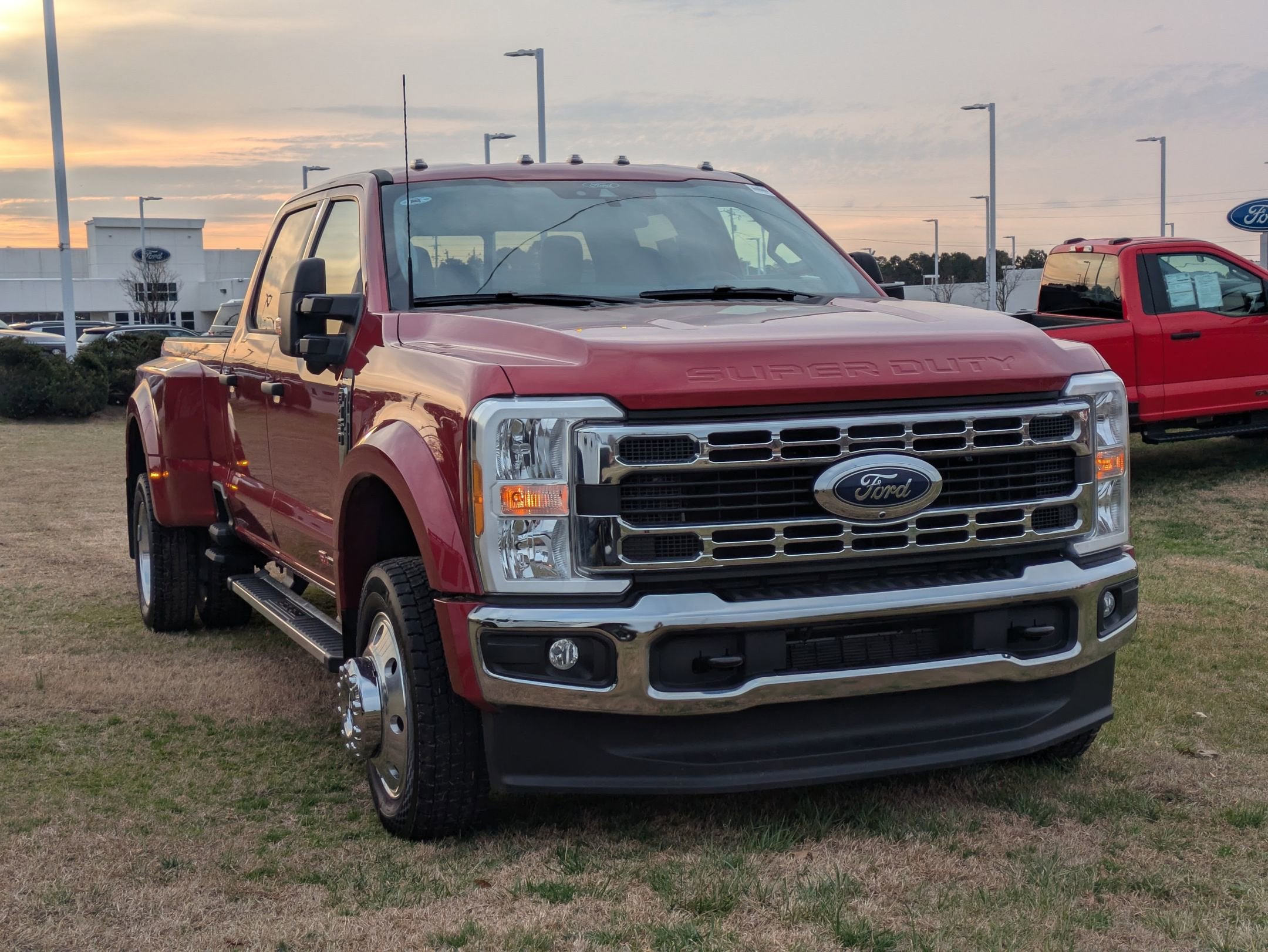 2025 Ford Super Duty F-450 DRW XLT