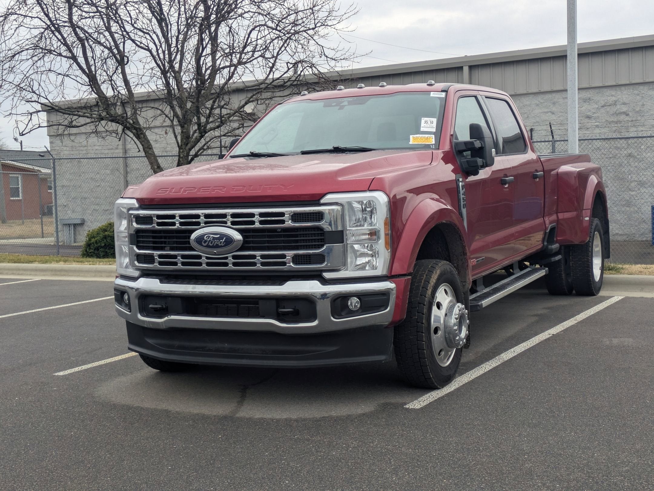 2025 Ford Super Duty F-450 DRW XLT
