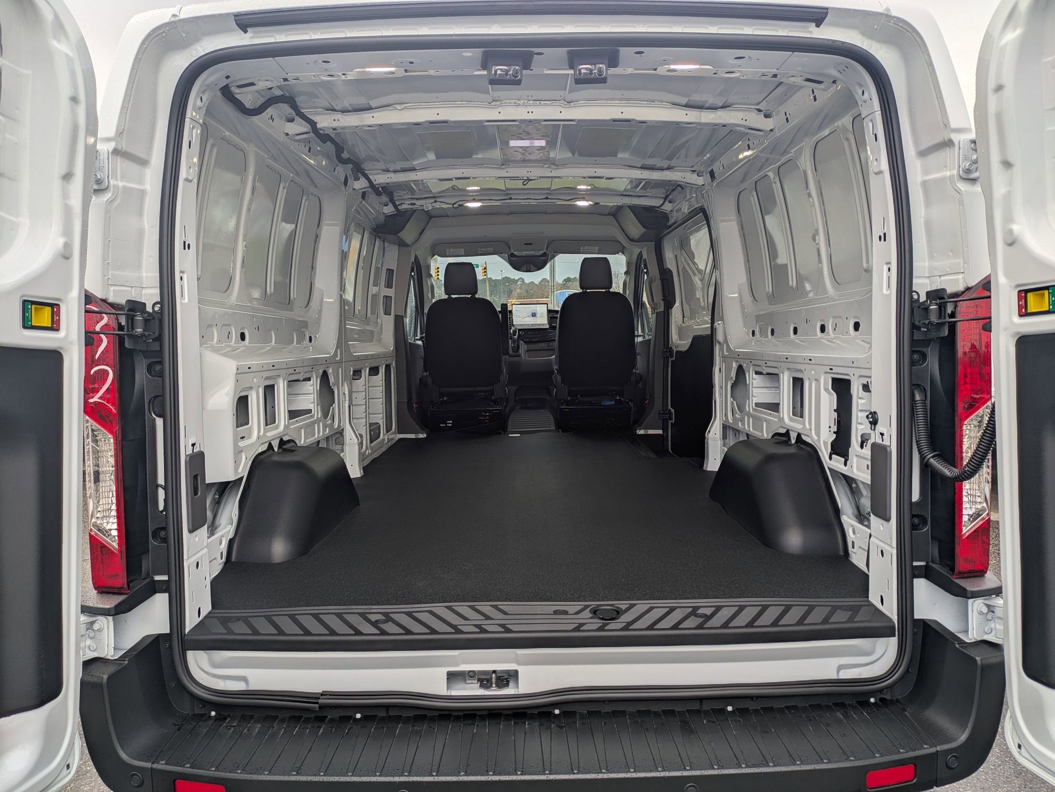 2026 Ford Transit Cargo Van Base