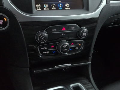 2022 Chrysler 300 Touring