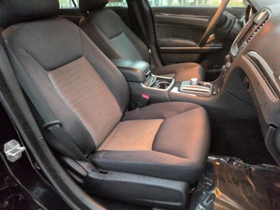2022 Chrysler 300 Touring