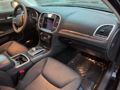 2022 Chrysler 300 Touring