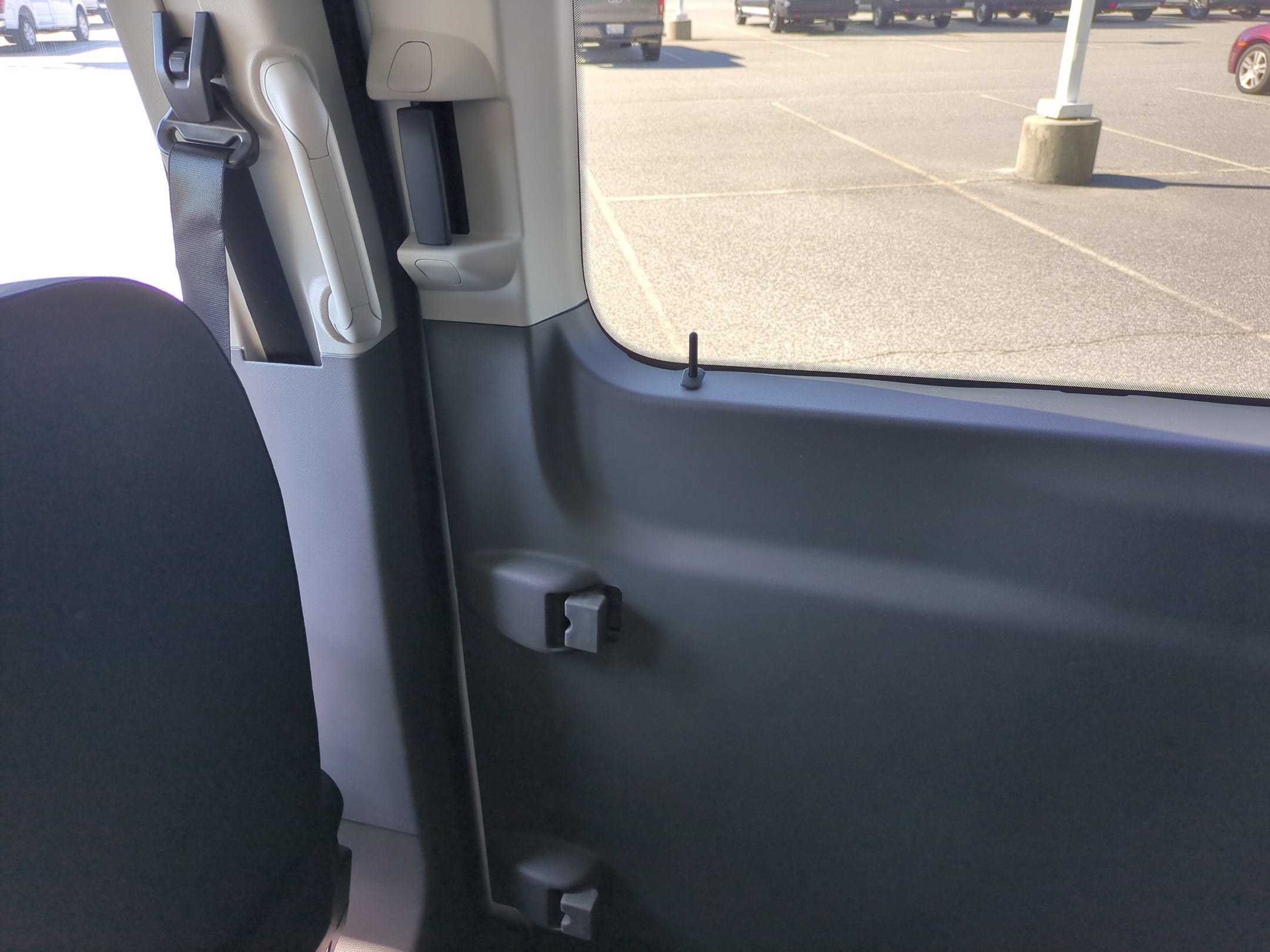 2027 Ford Transit 15 Passenger Wagon XL