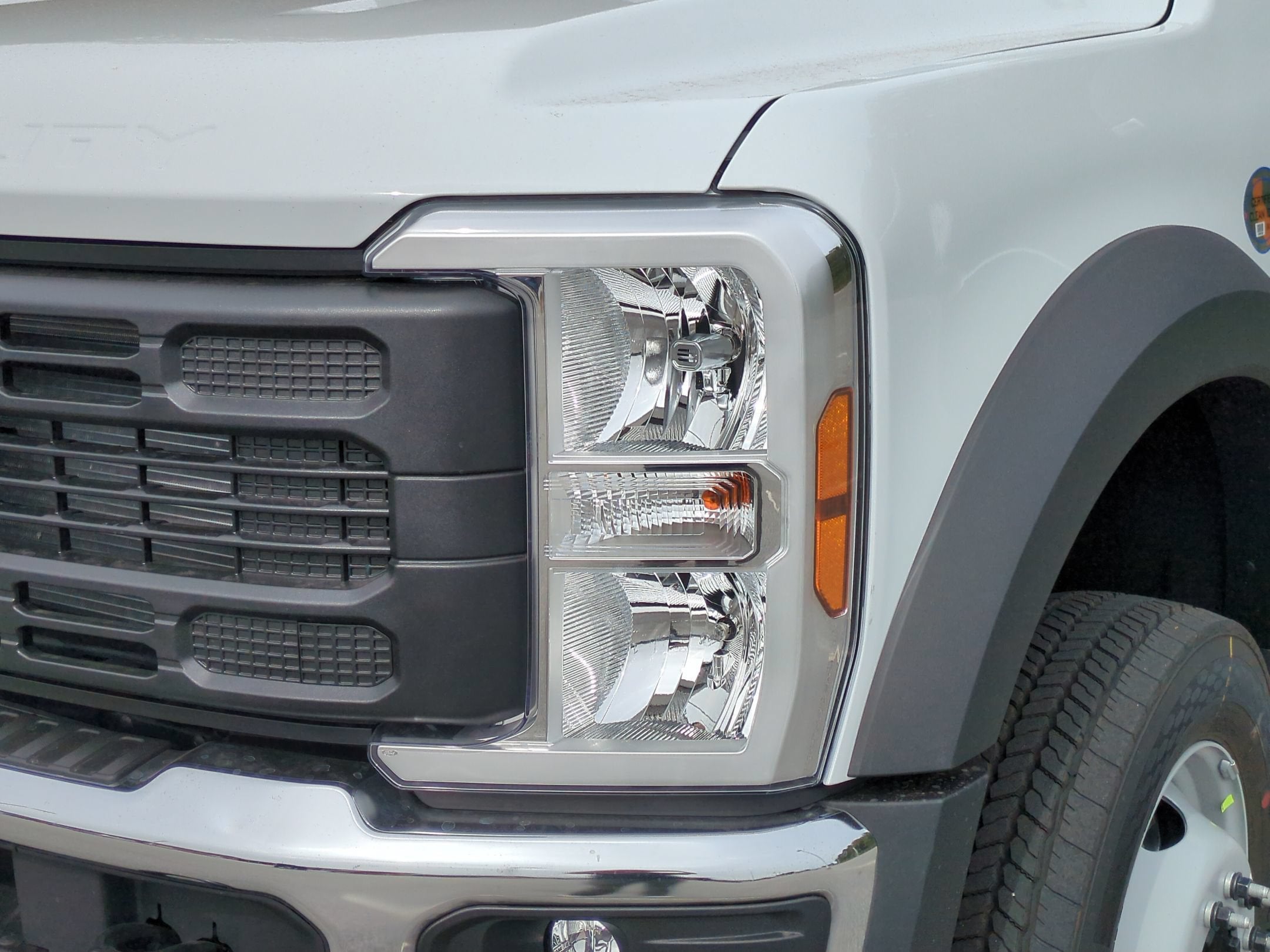 2027 Ford Super Duty F-450 DRW XL