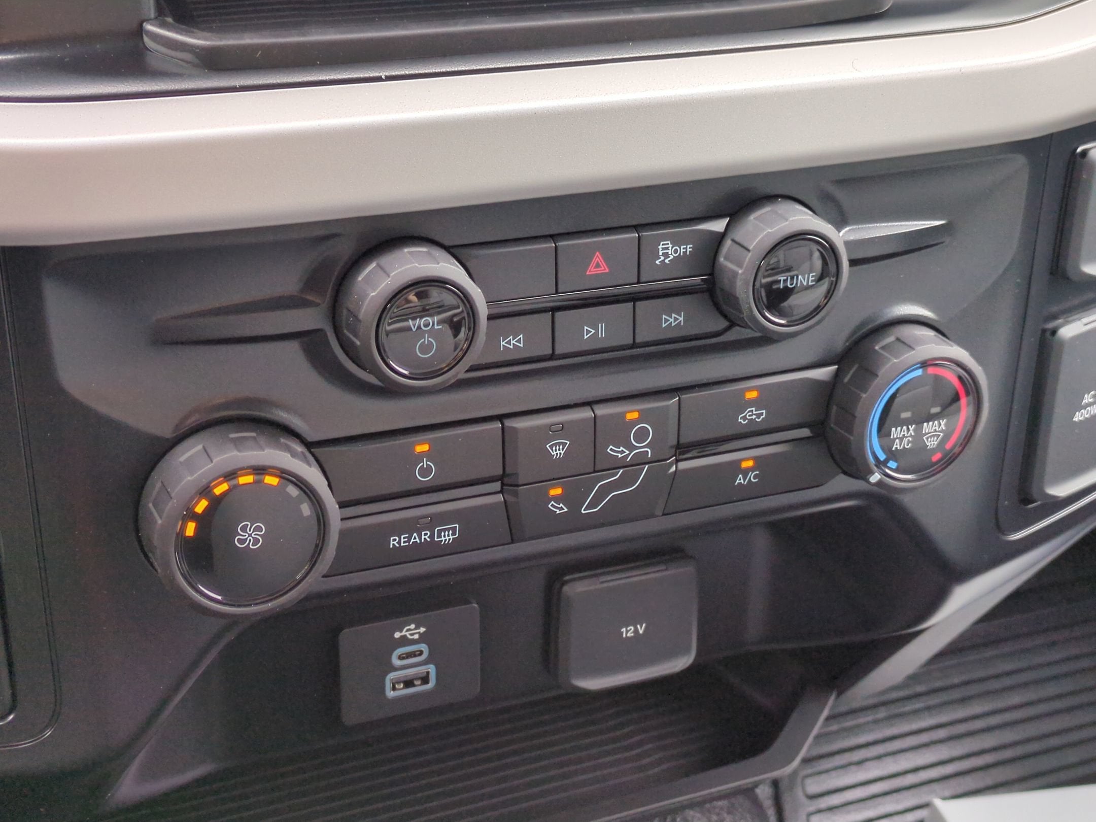 2027 Ford Super Duty F-450 DRW XL