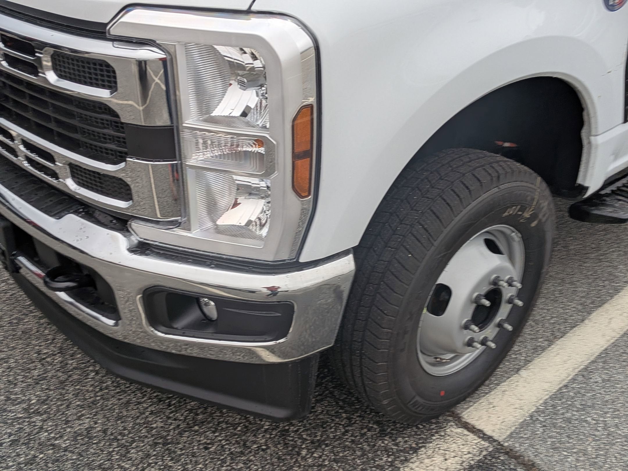 2026 Ford Super Duty F-350 DRW XL