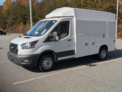 2025 Ford Transit Cutaway Base