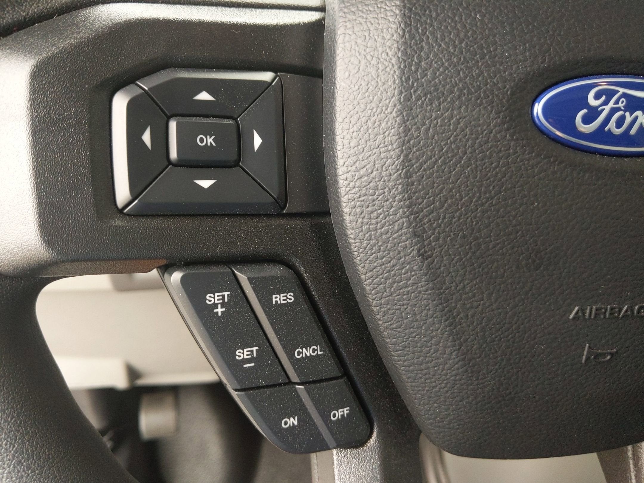 2026 Ford E-Series Cutaway Base