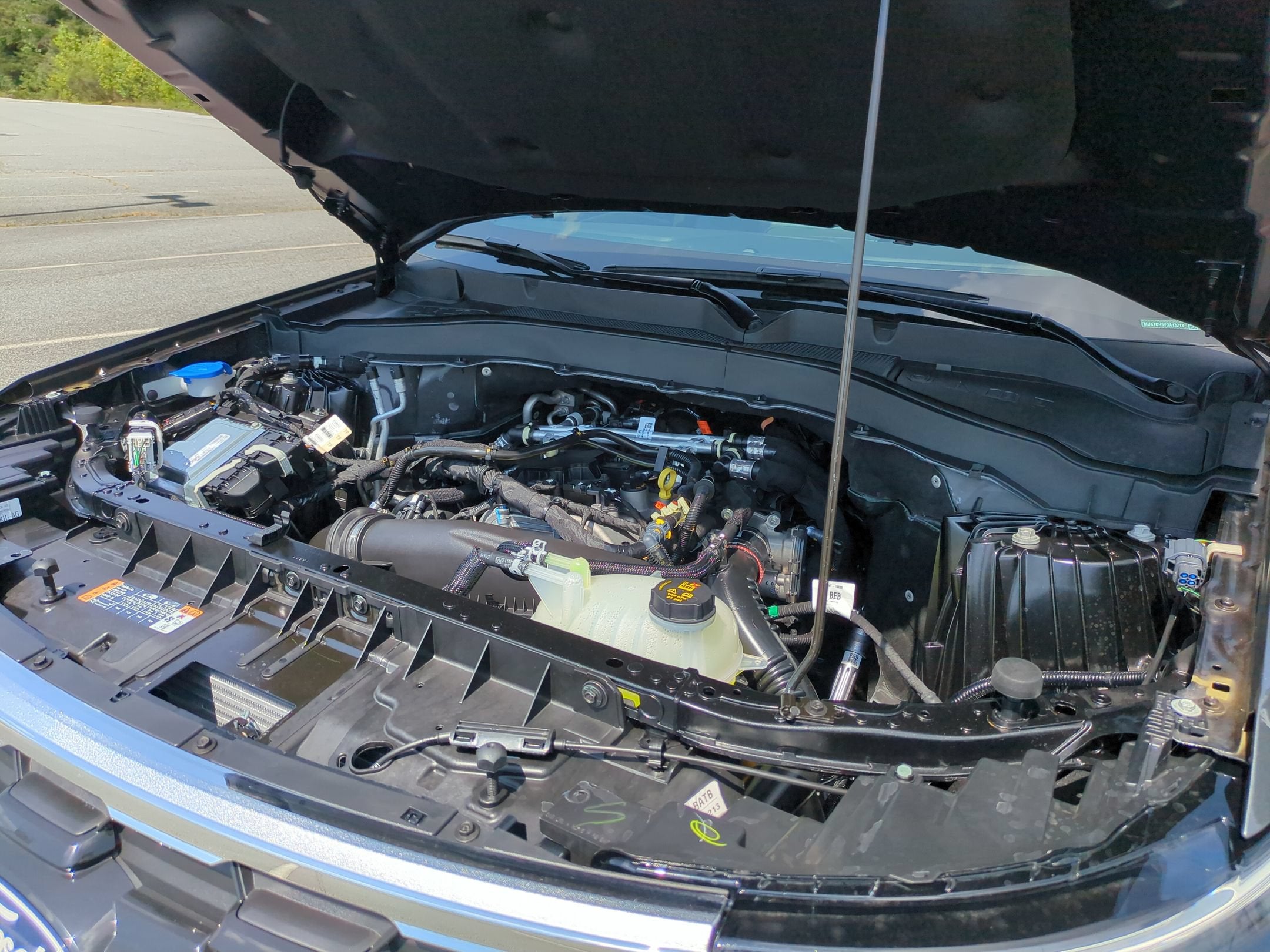 2027 Ford Explorer Active w/200A Pkg