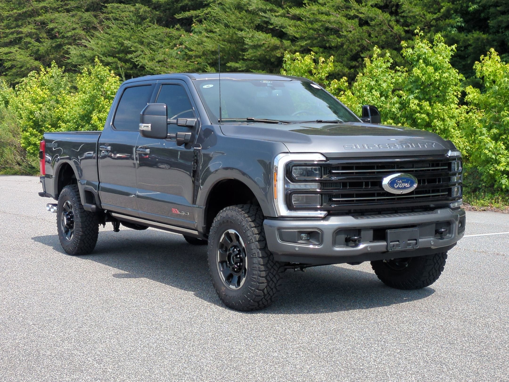 2026 Ford Super Duty F-250 SRW Platinum Tremor