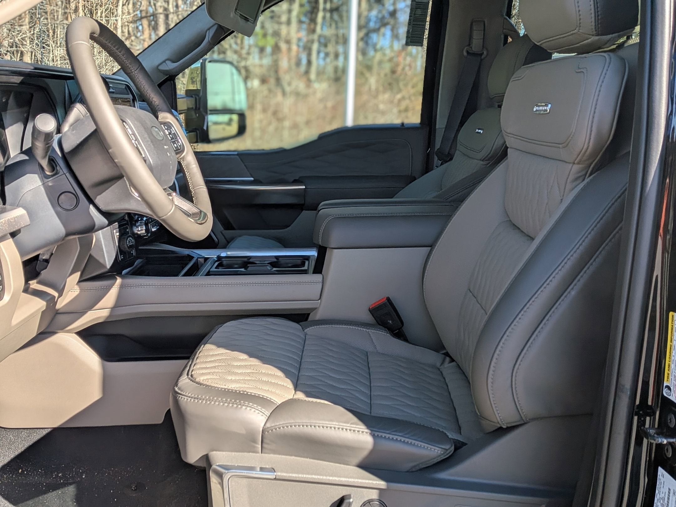 2026 Ford Super Duty F-250 SRW Platinum Tremor