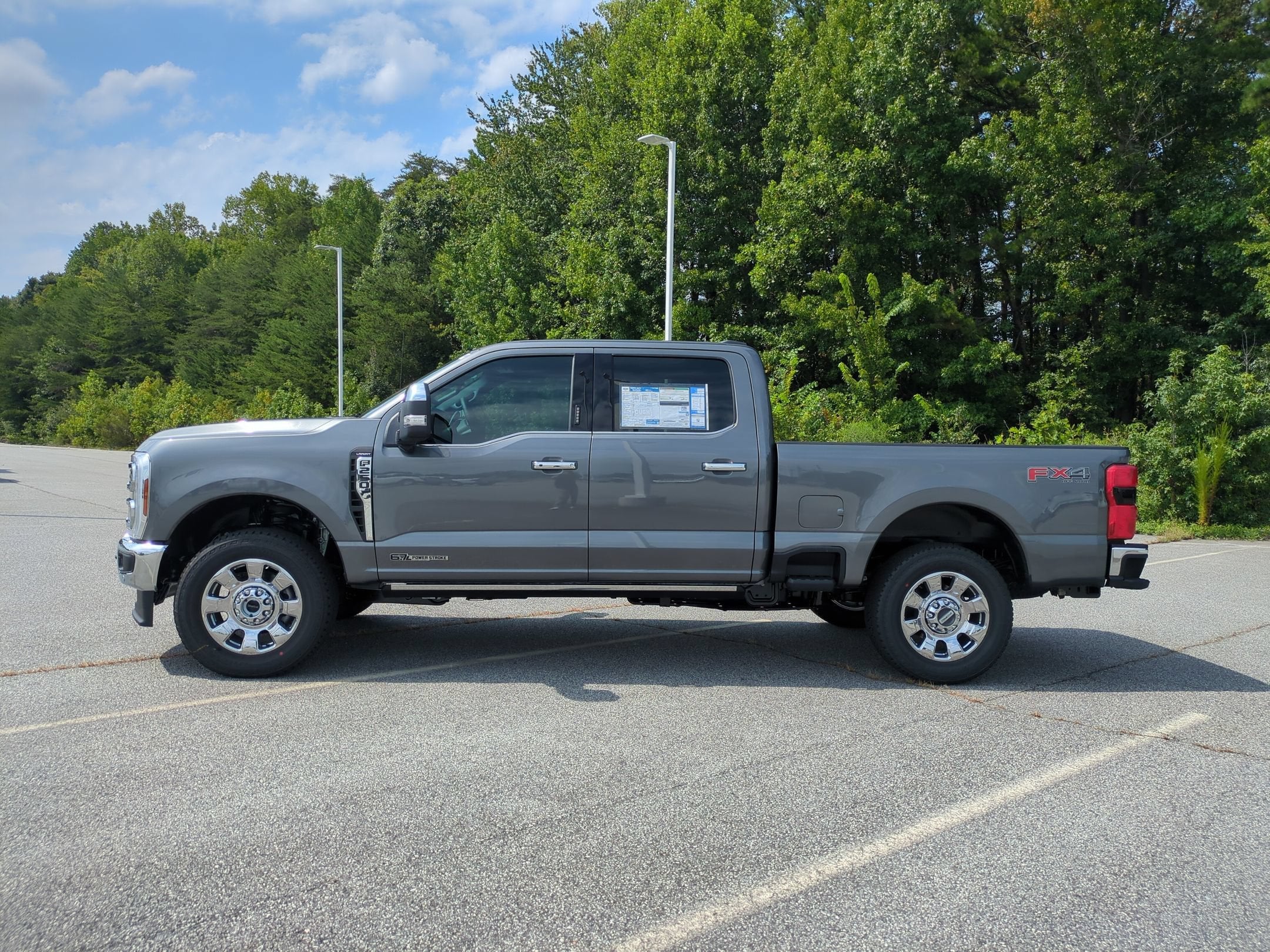2026 Ford Super Duty F-250 SRW LARIAT