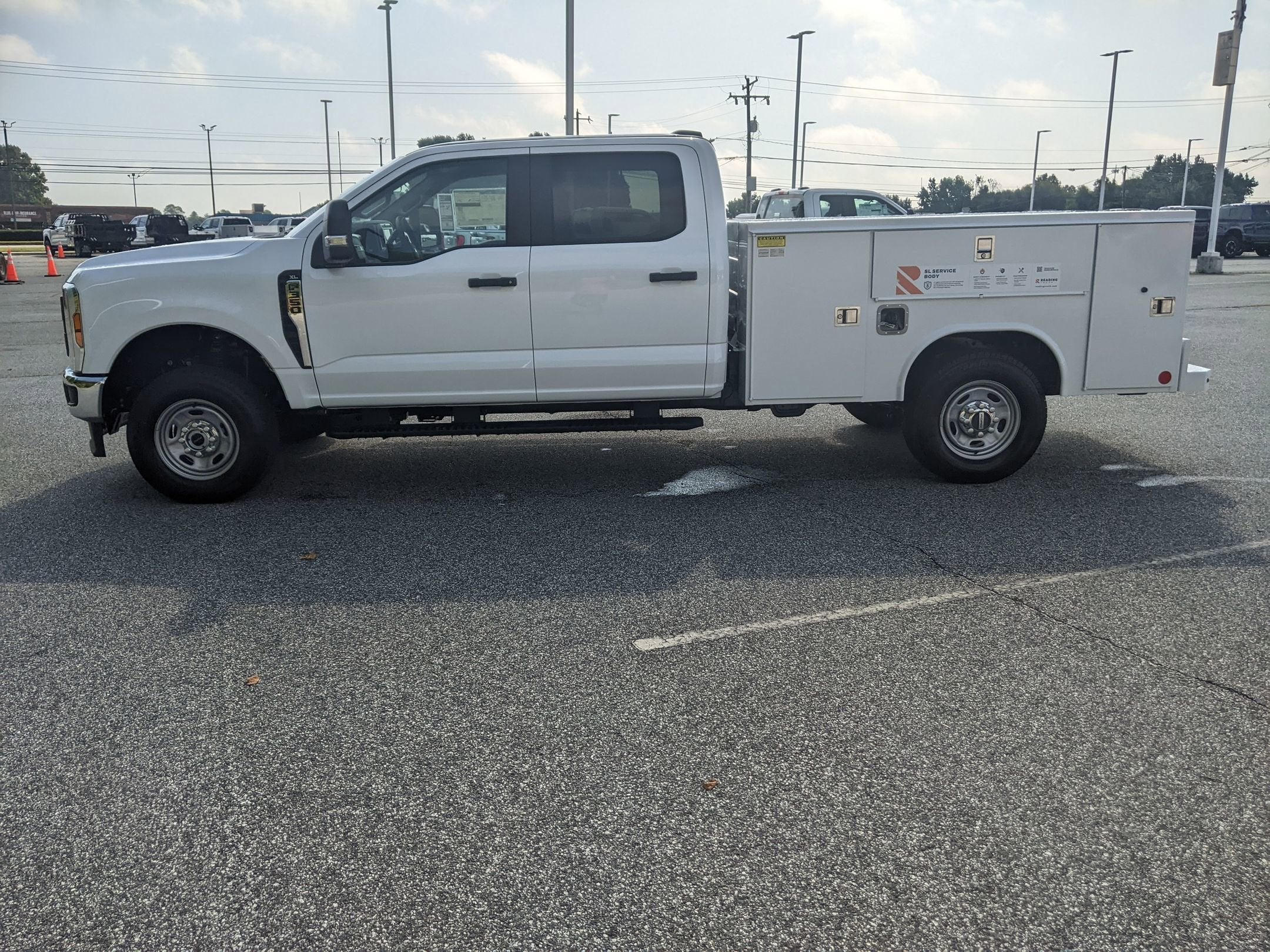 2025 Ford Super Duty F-350 SRW XL