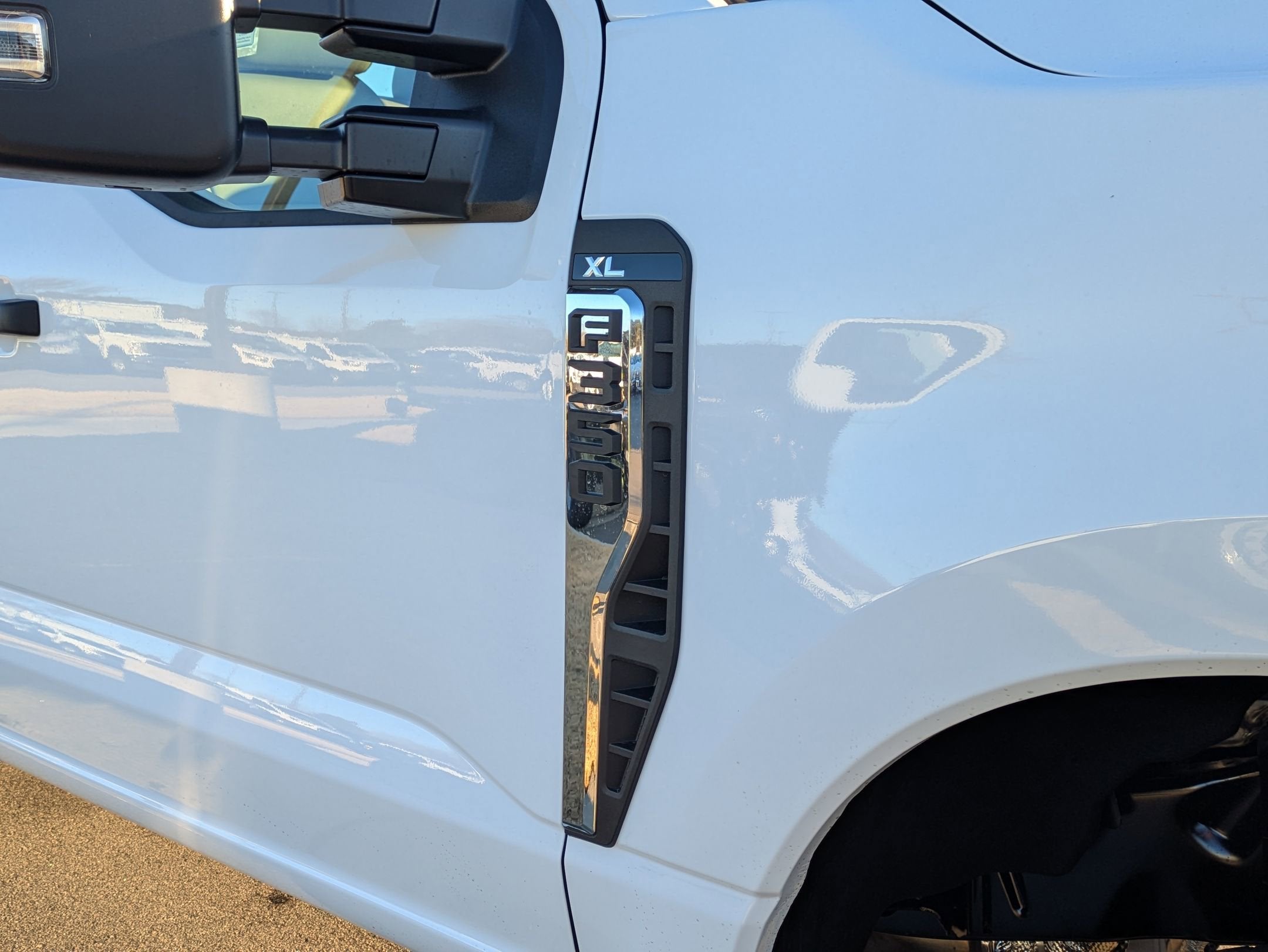 2026 Ford Super Duty F-350 SRW XL