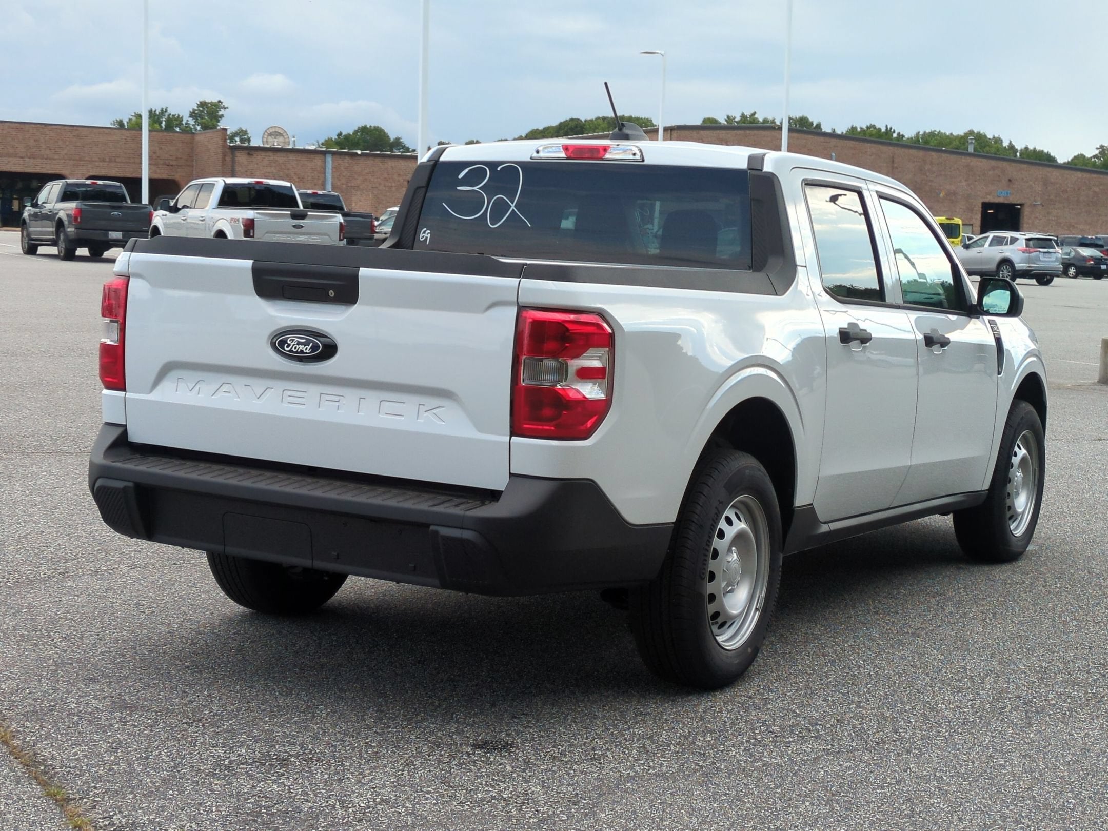 2026 Ford Maverick XL
